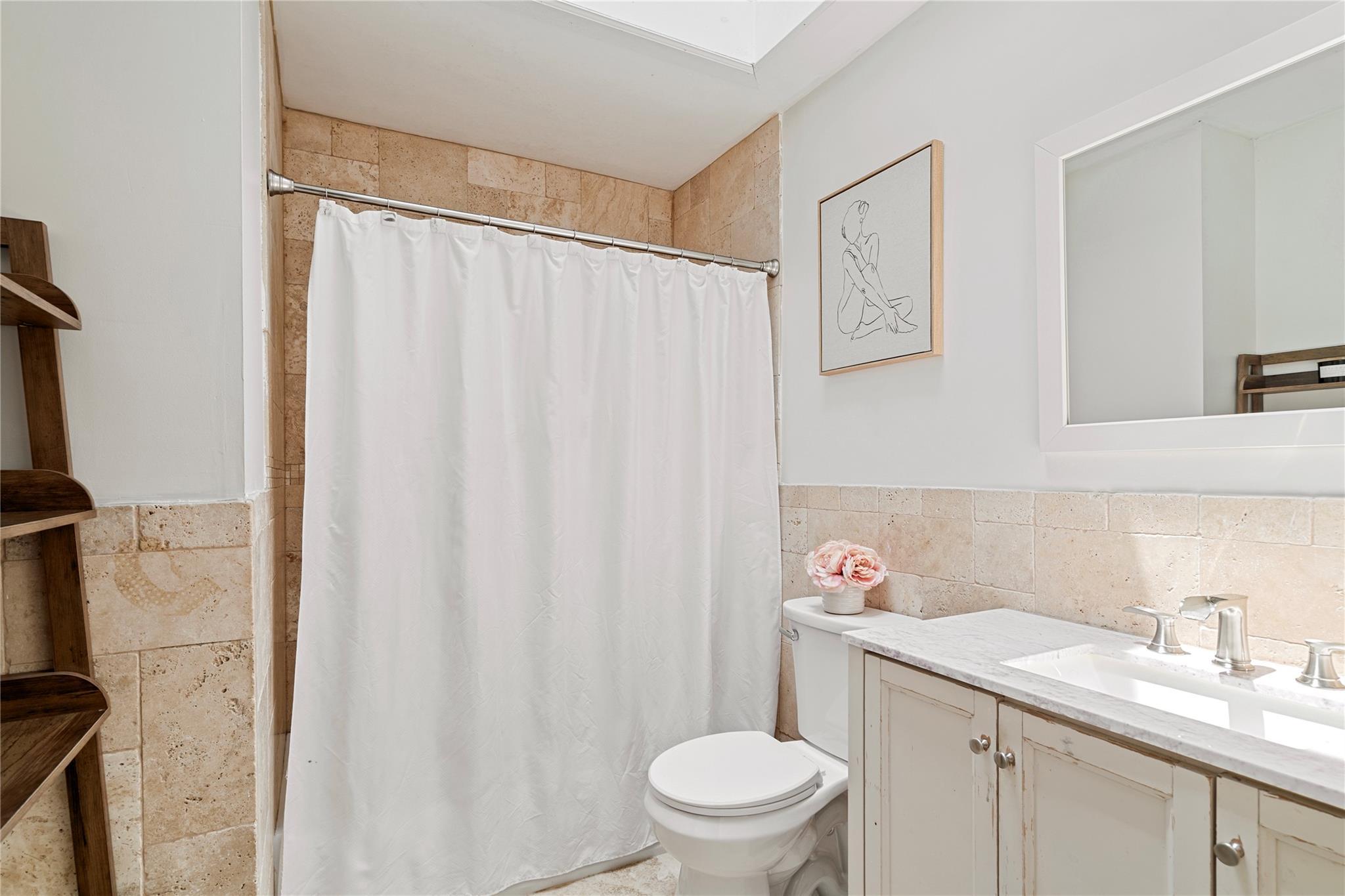 Single Family Pomper  Suffolk County, NY 11731, MLS-878036-19