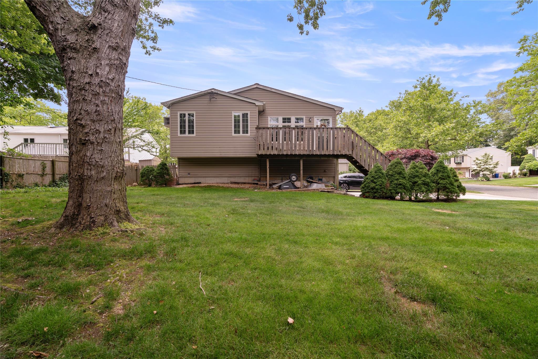 Single Family Pomper  Suffolk County, NY 11731, MLS-878036-27