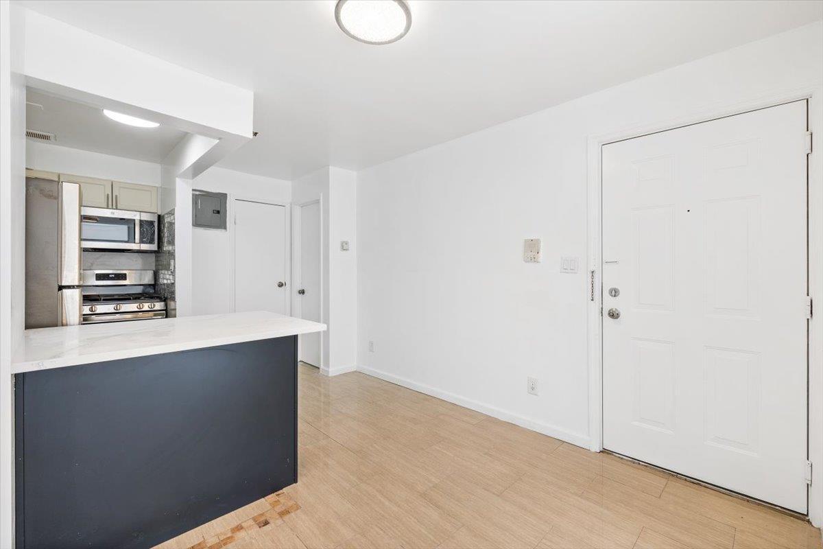 Single Family 175  Queens, NY 11433, MLS-878068-25