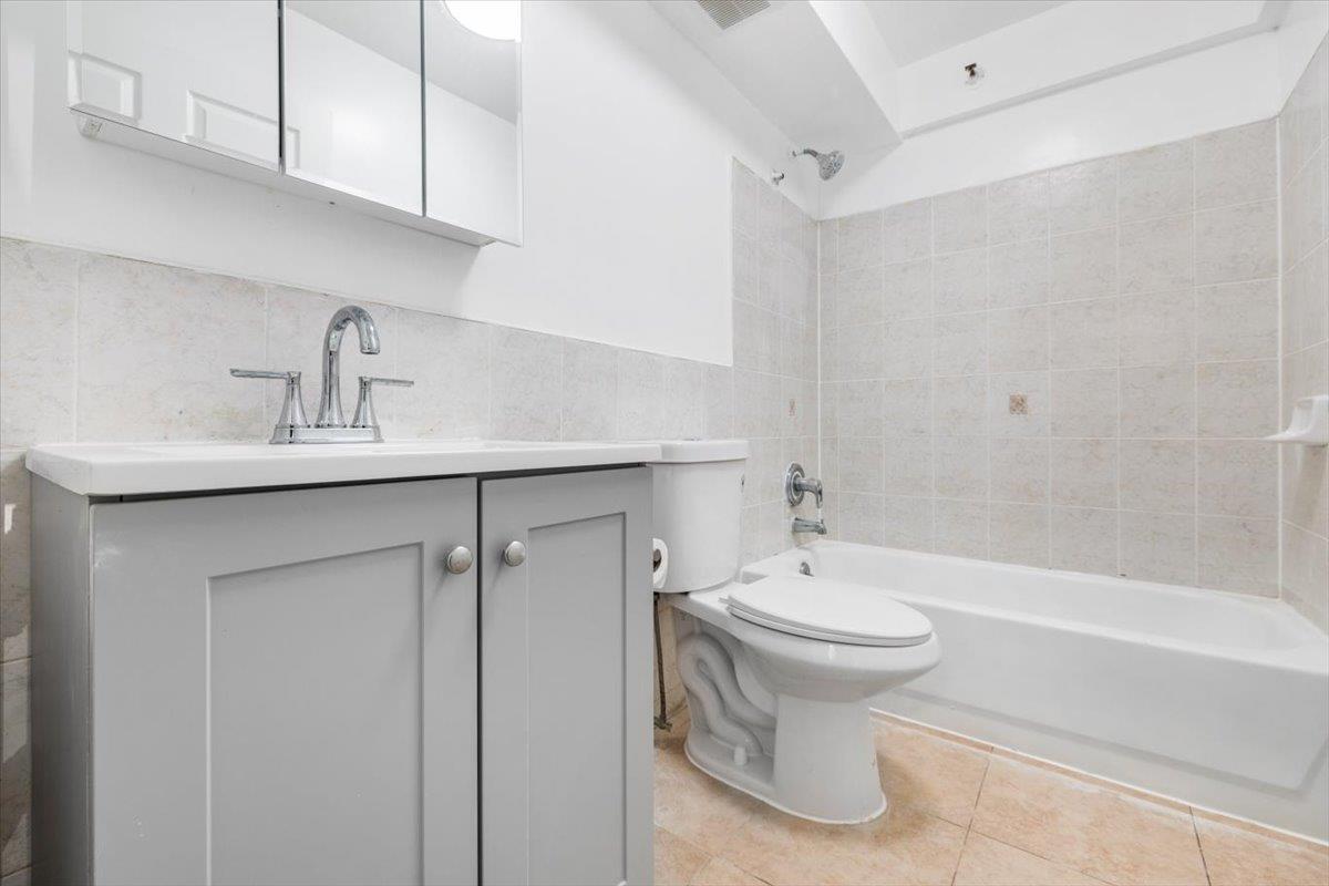 Single Family 175  Queens, NY 11433, MLS-878068-35