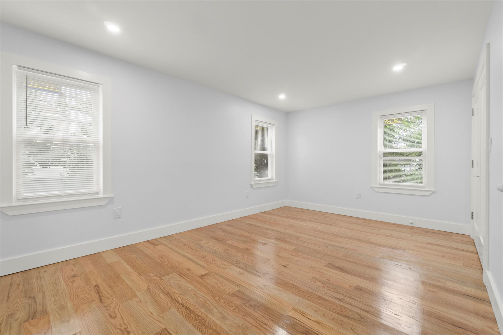 Single Family 135th  Queens, NY 11413, MLS-878080-16