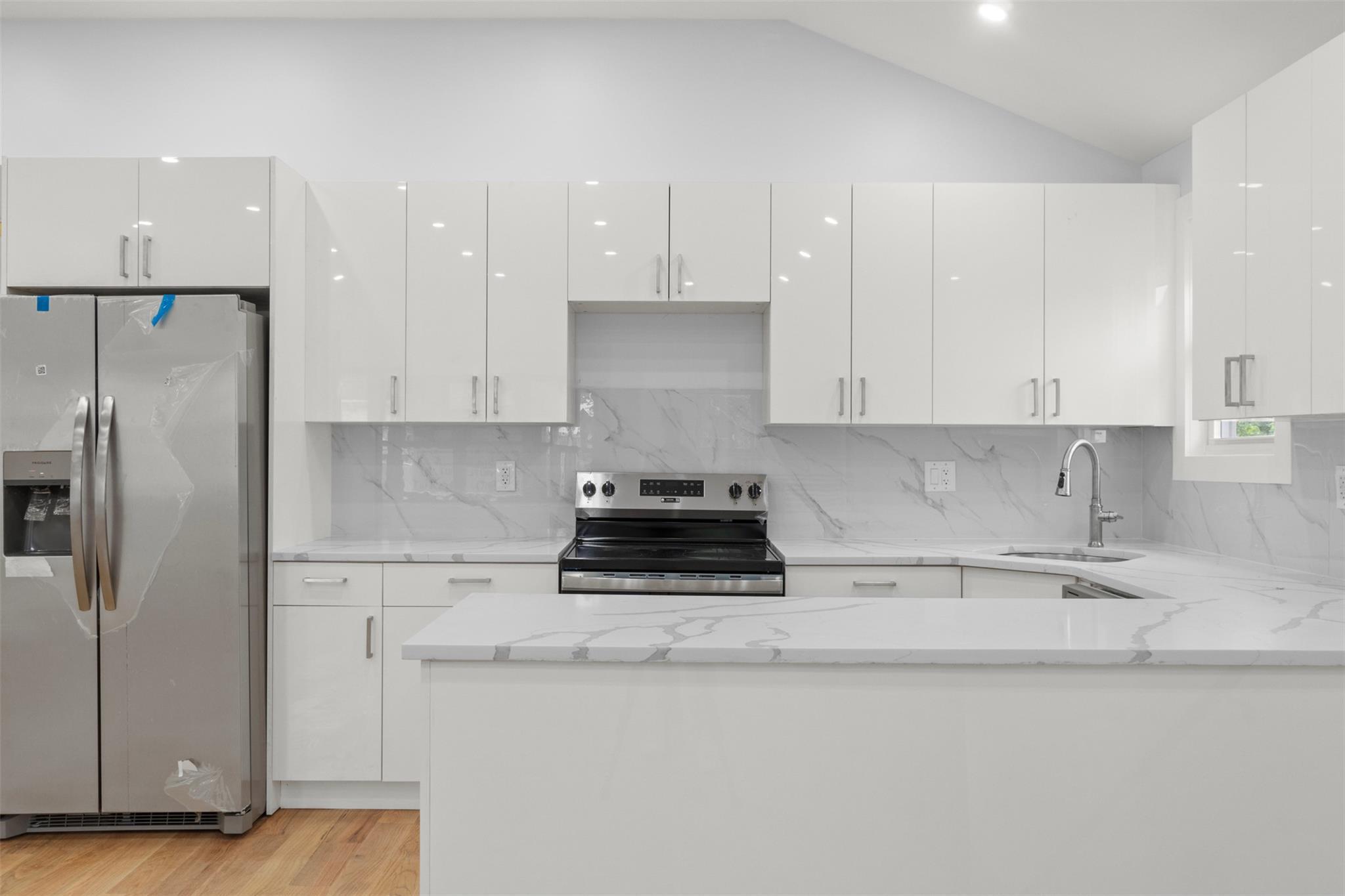 Single Family 135th  Queens, NY 11413, MLS-878080-19