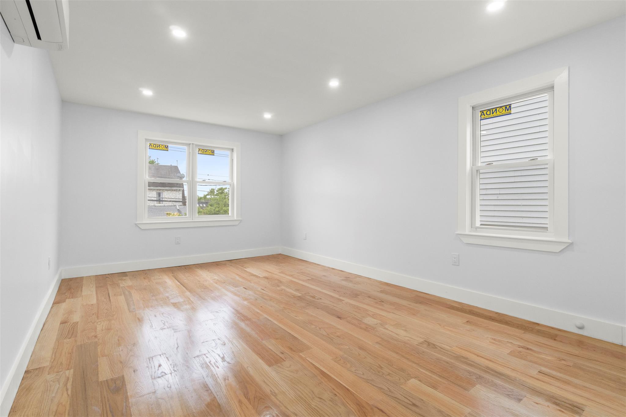 Single Family 135th  Queens, NY 11413, MLS-878080-21