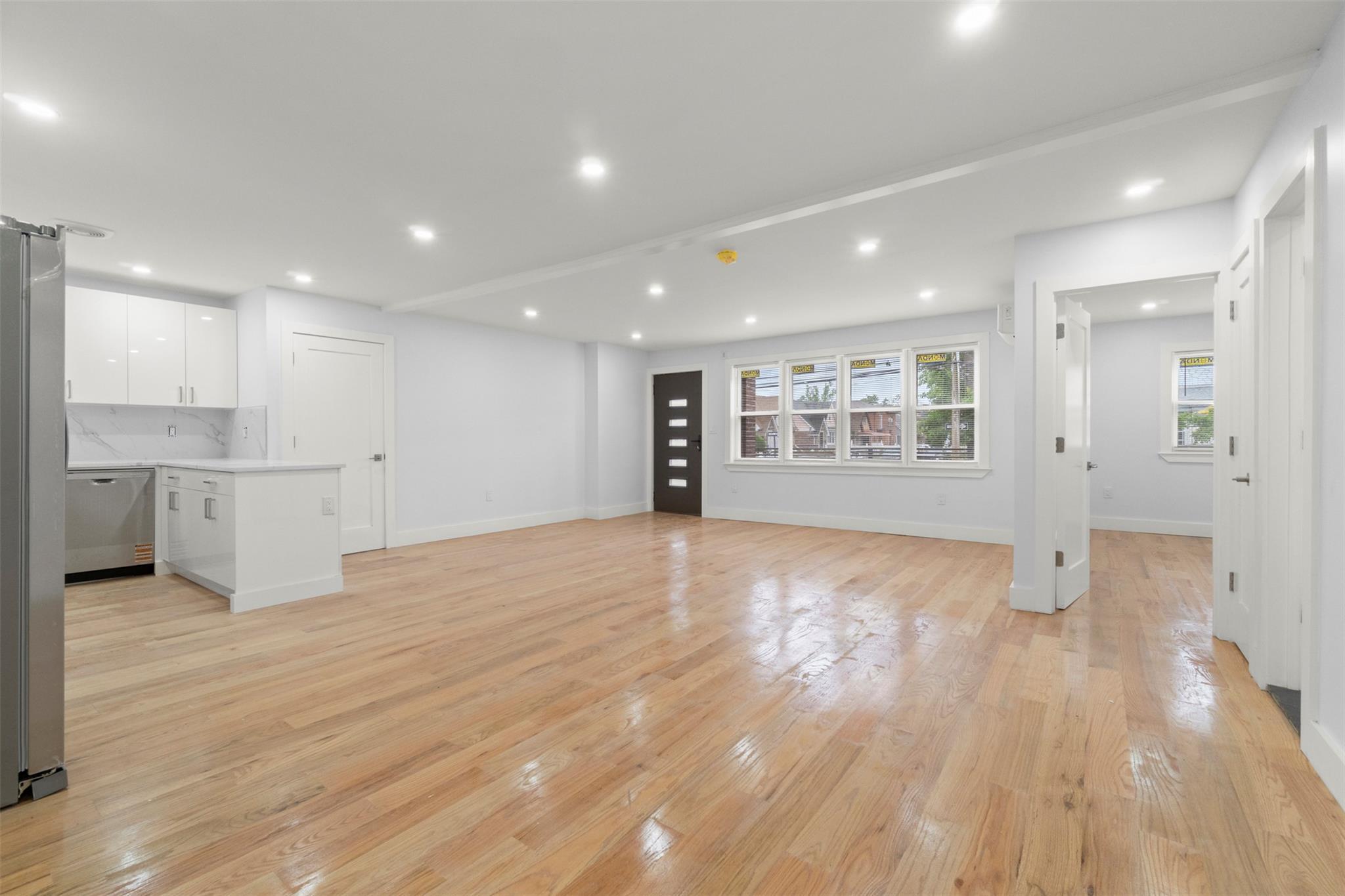 Single Family 135th  Queens, NY 11413, MLS-878080-5