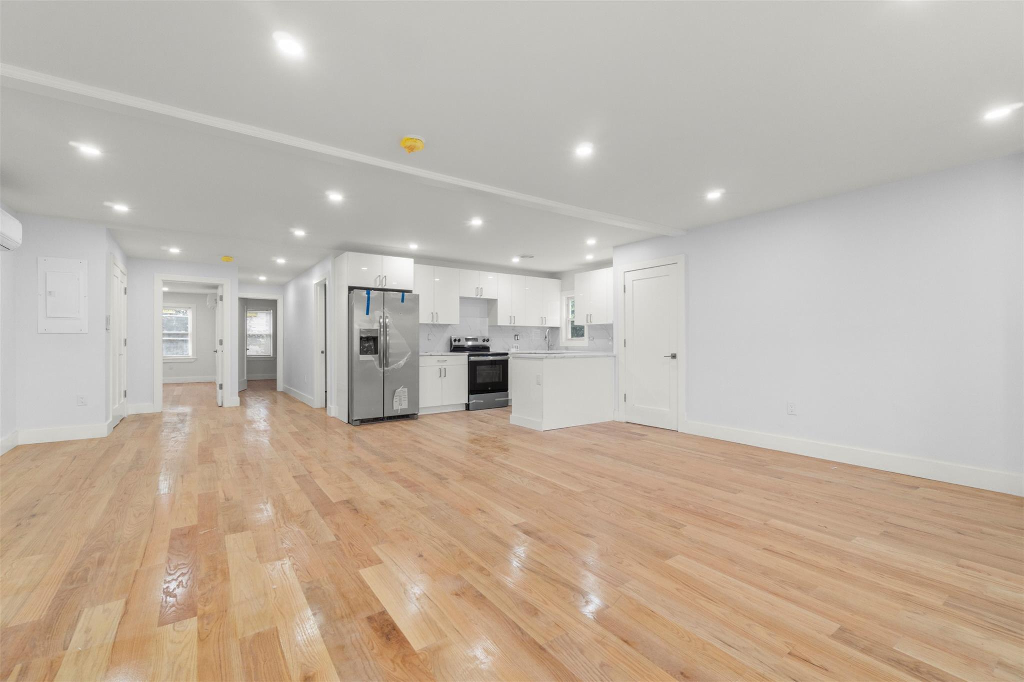 Single Family 135th  Queens, NY 11413, MLS-878080-6