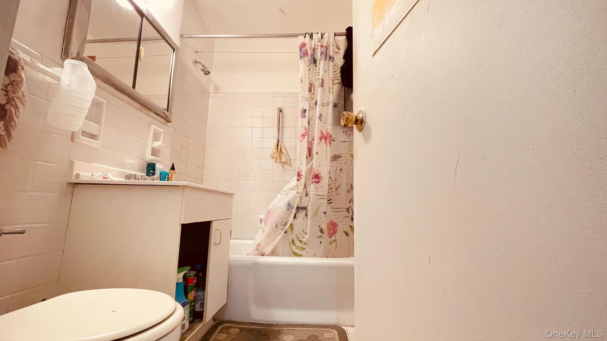 Coop Roosevelt  Queens, NY 11354, MLS-878086-6