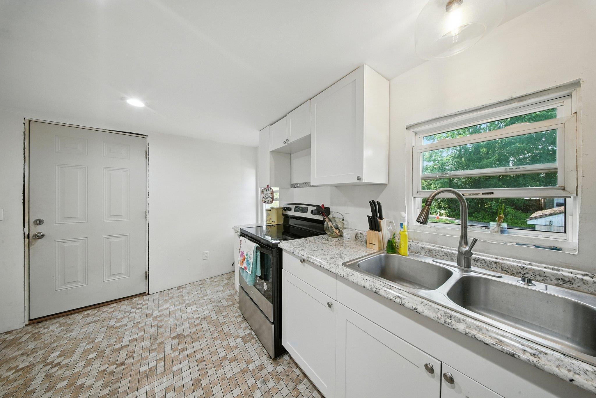 Single Family Main  Orange County, NY 12586, MLS-878096-22