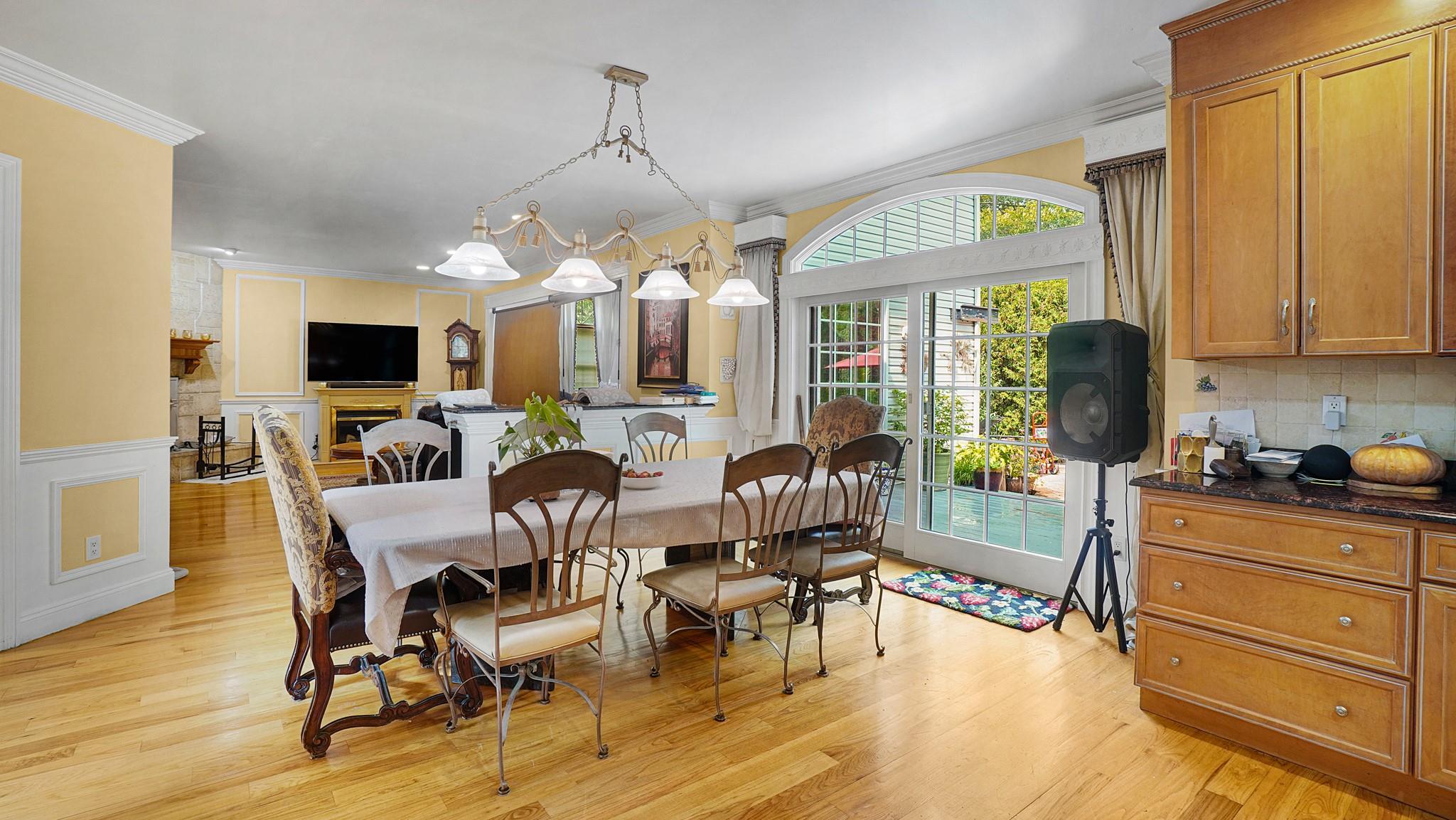 Single Family Lidge  Suffolk County, NY 11738, MLS-878115-20