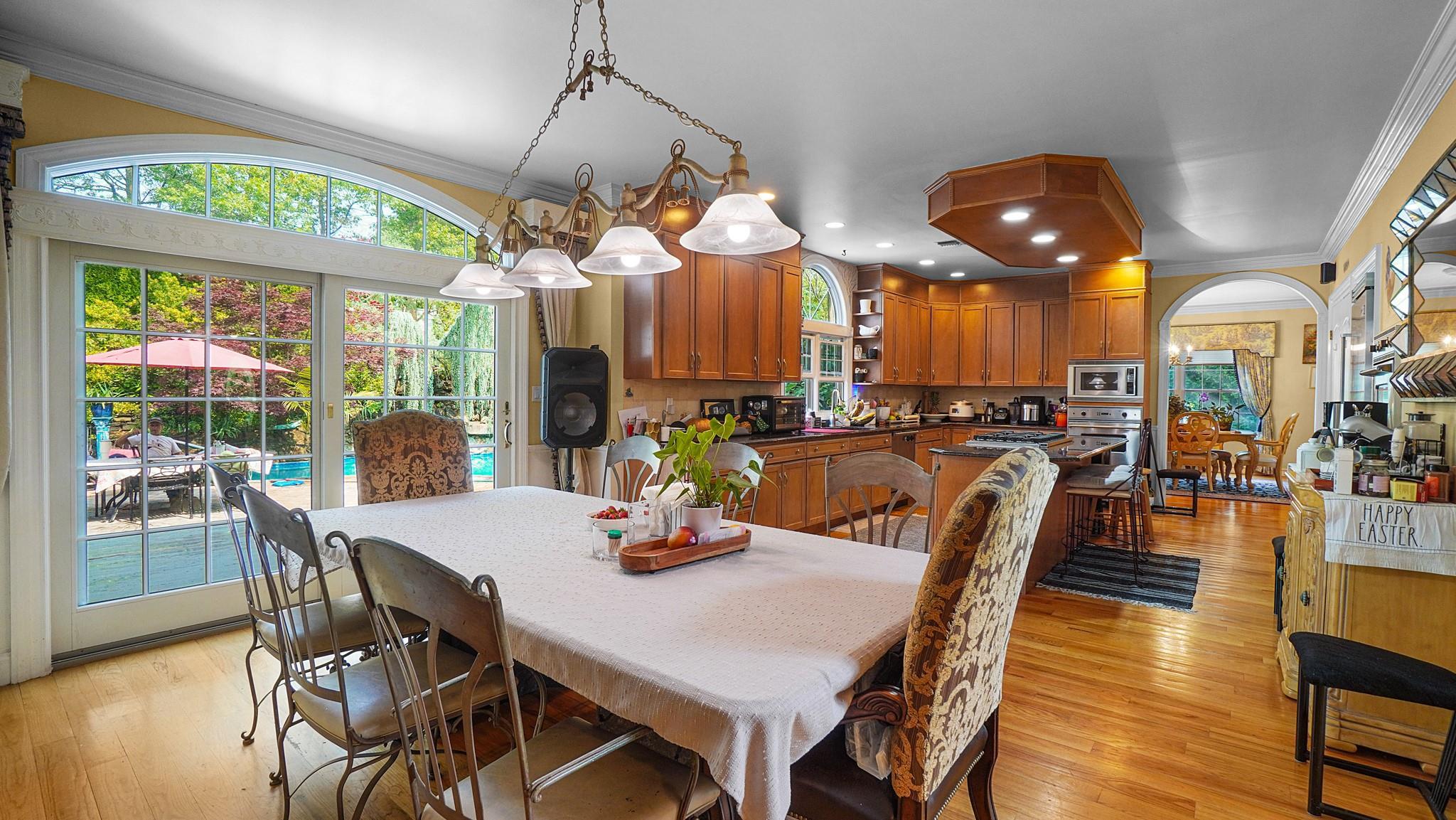 Single Family Lidge  Suffolk County, NY 11738, MLS-878115-21