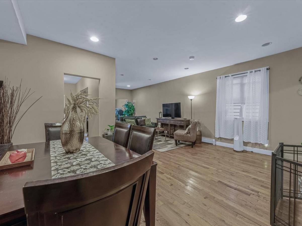 Single Family Heath  Bronx, NY 10463, MLS-878120-5