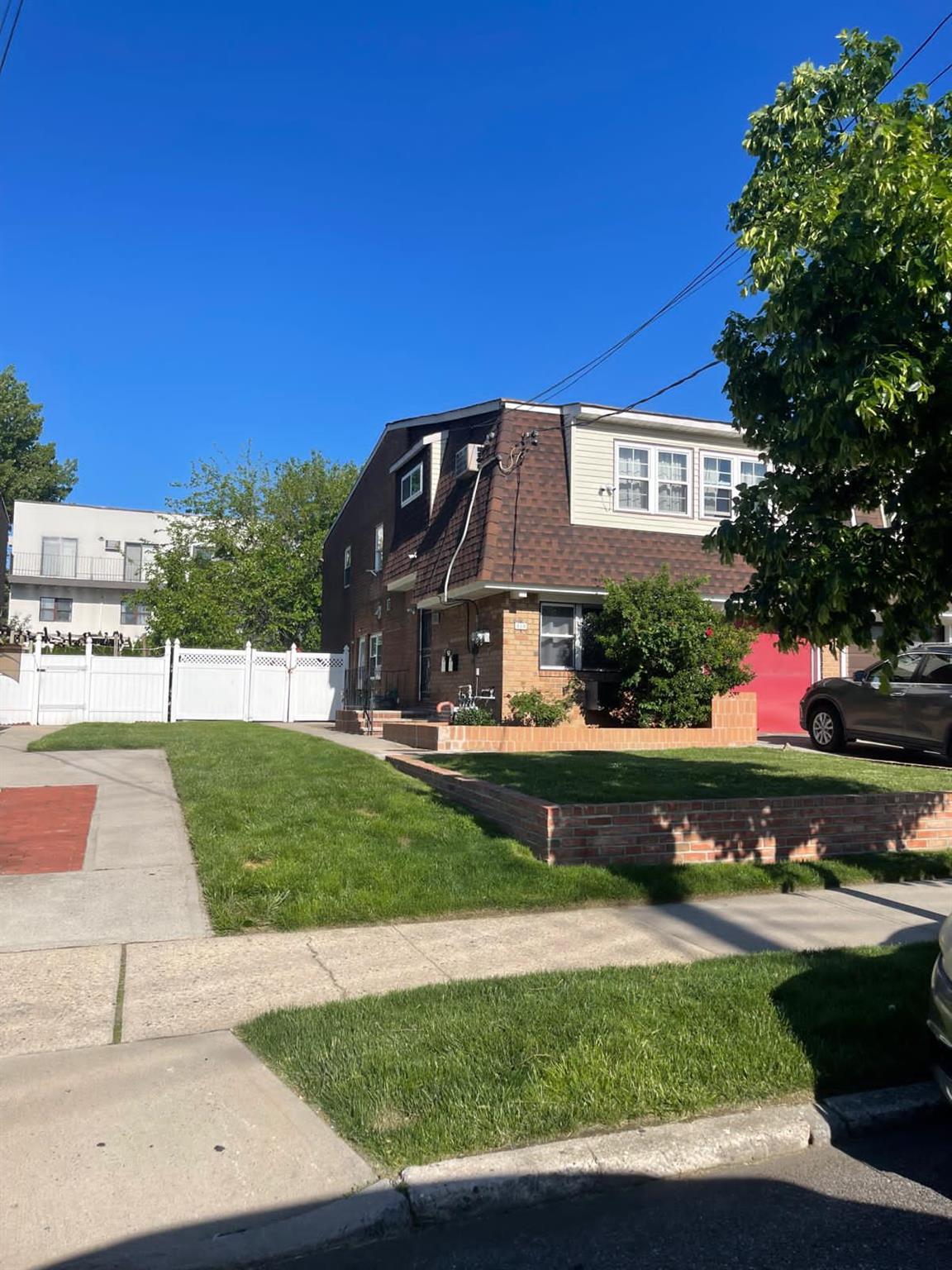 Single Family 127th  Queens, NY 11356, MLS-878138-10
