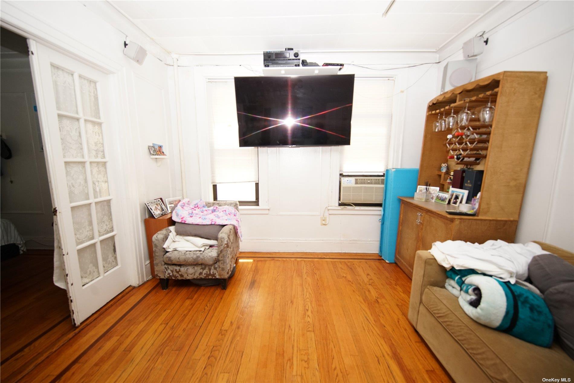 Single Family 99th Queens, NY 11368, MLS-878140-10