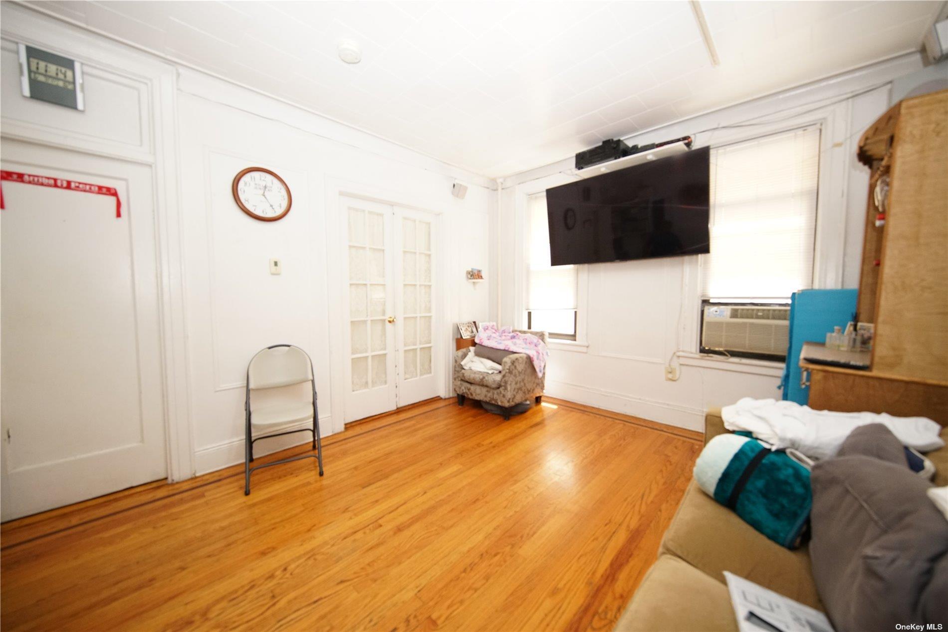 Single Family 99th Queens, NY 11368, MLS-878140-12