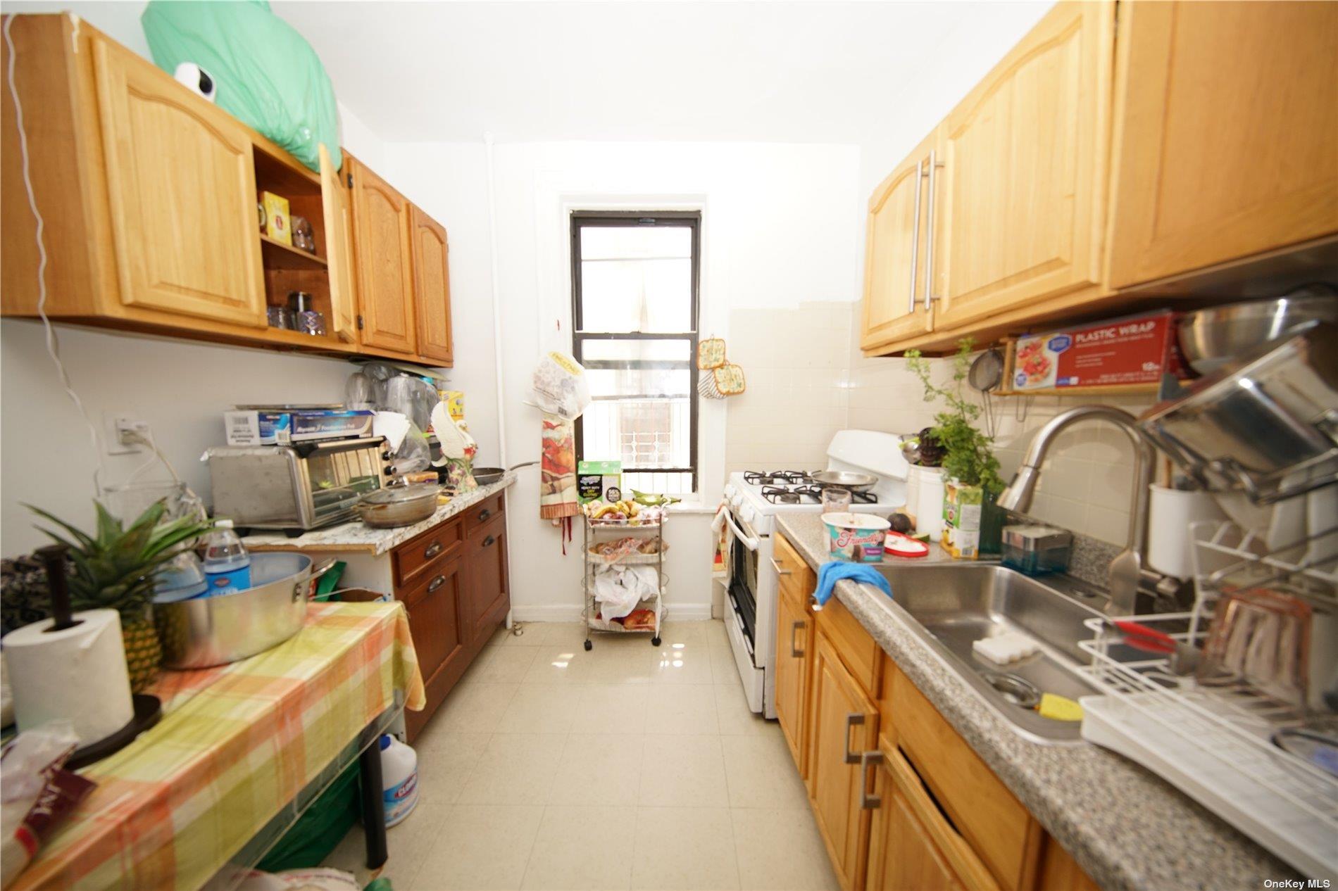 Single Family 99th Queens, NY 11368, MLS-878140-6