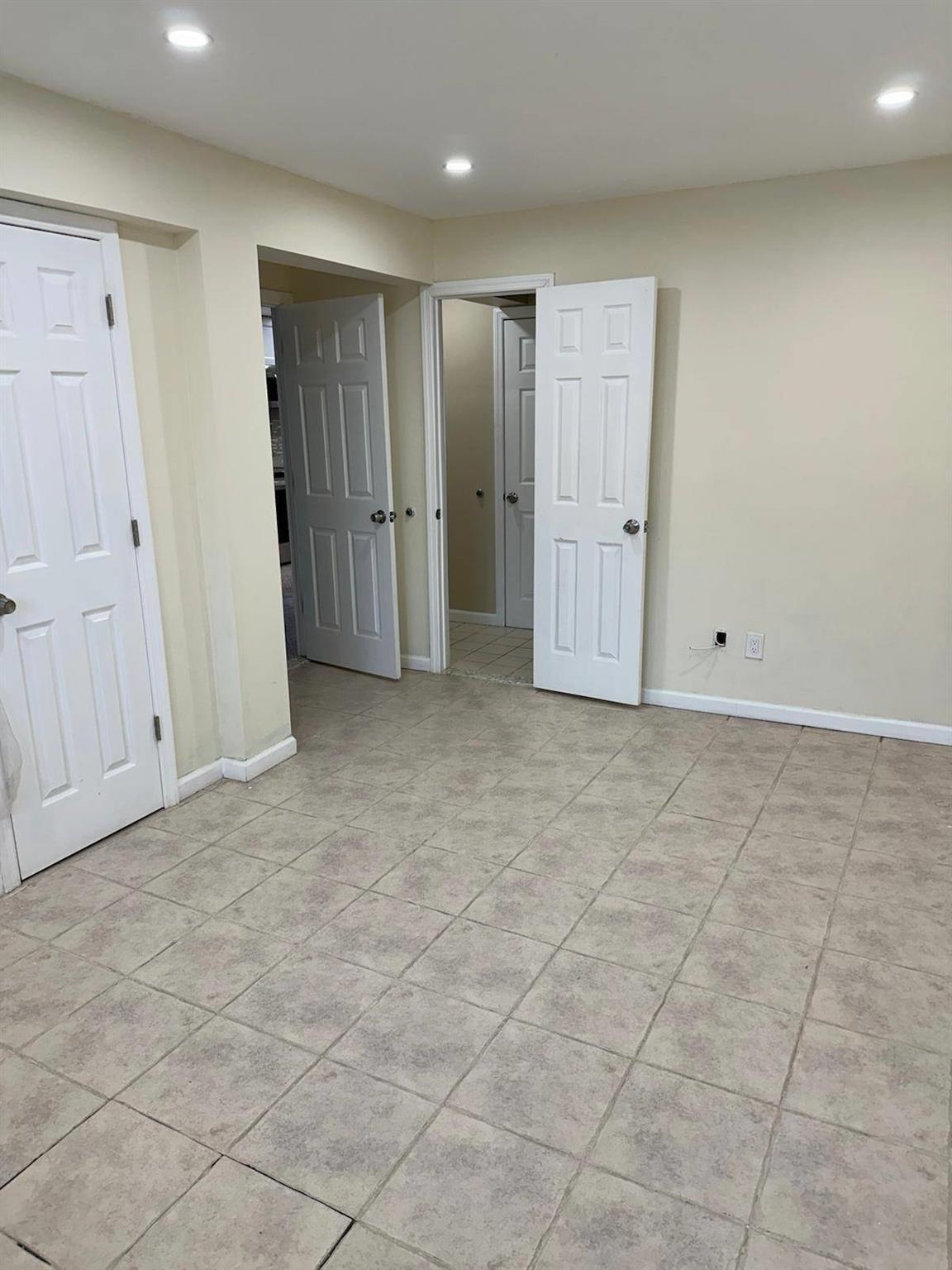 Apartment Wickham  Bronx, NY 10469, MLS-878167-7