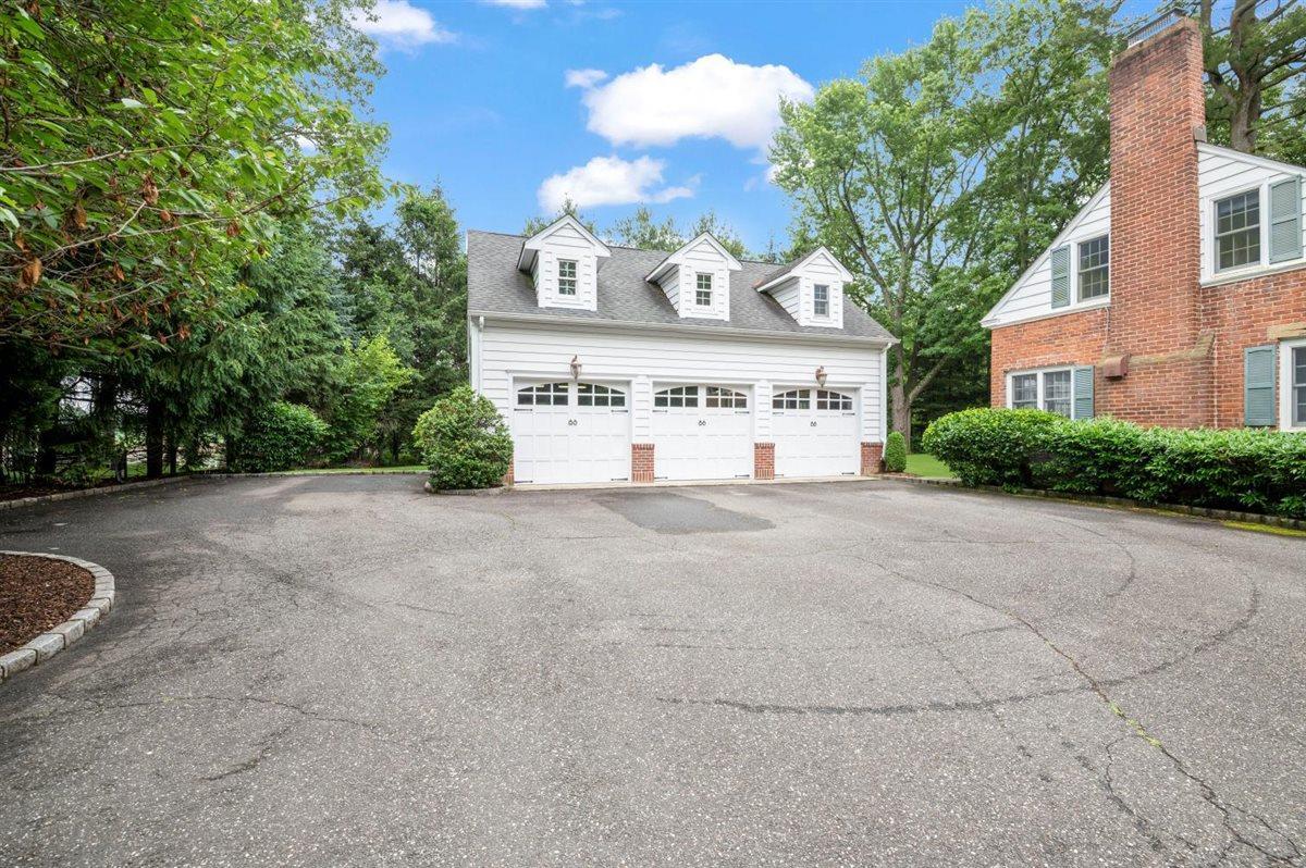 Single Family Mccouns  Nassau County, NY 11545, MLS-878181-40