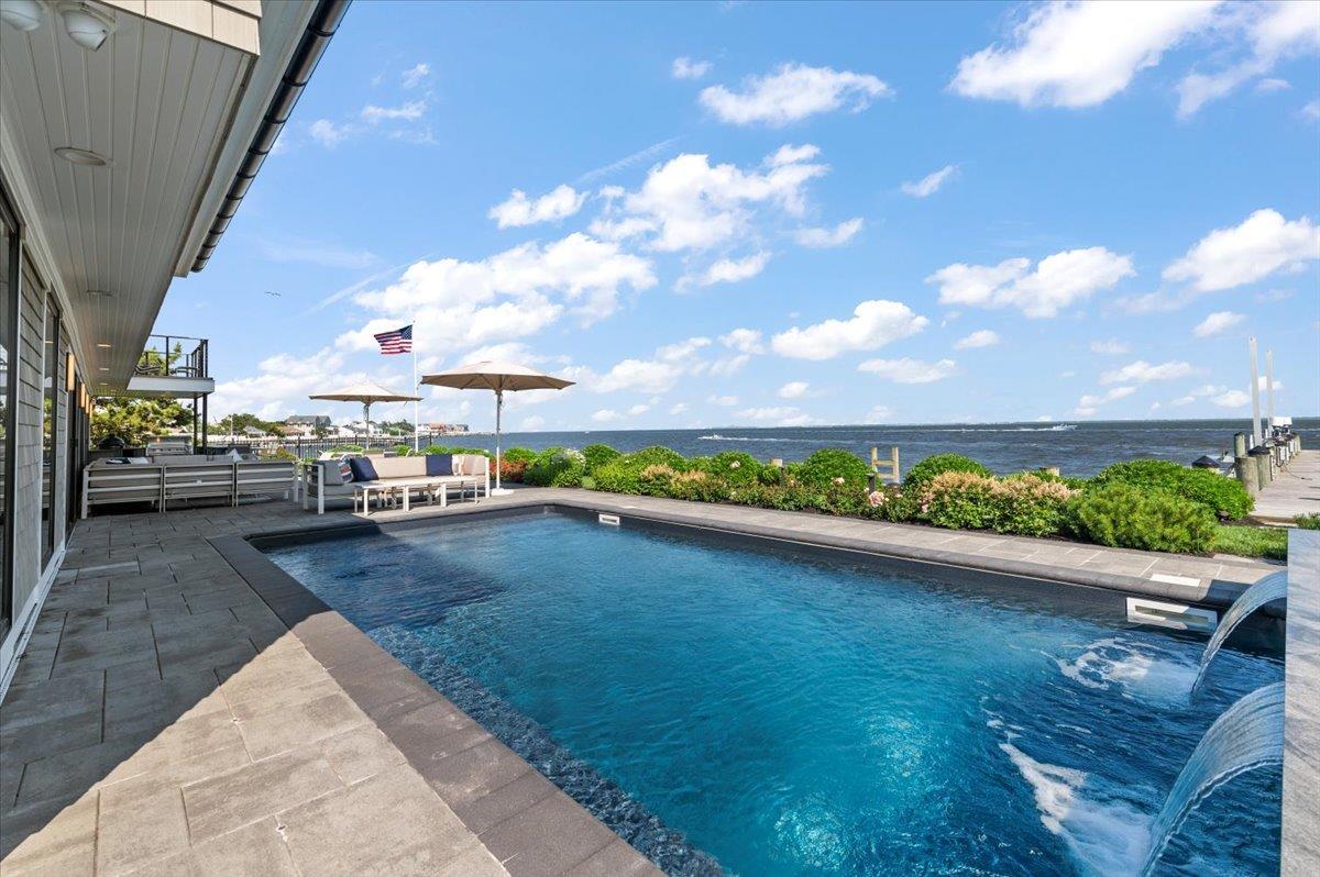 Single Family Shore  Suffolk County, NY 11726, MLS-878227-39