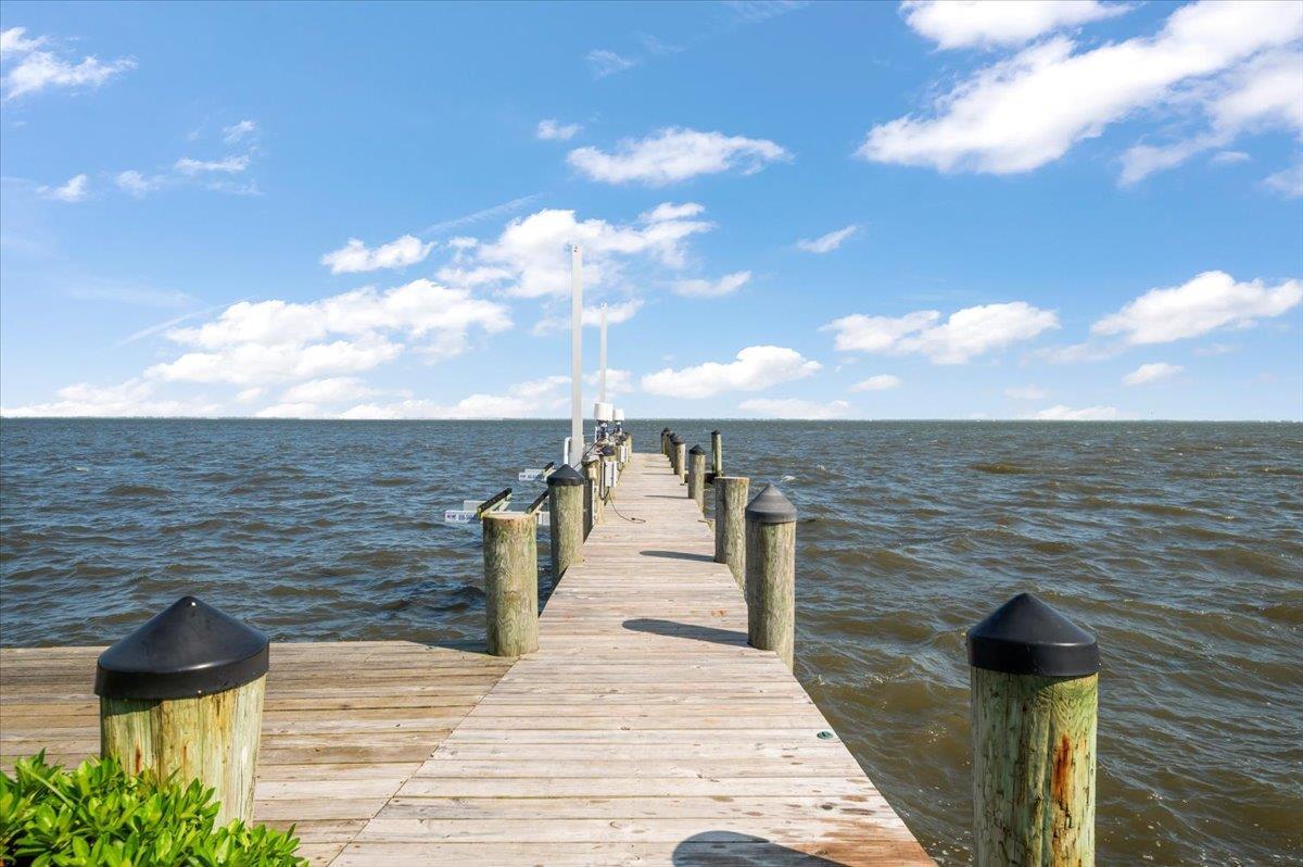 Single Family Shore  Suffolk County, NY 11726, MLS-878227-40