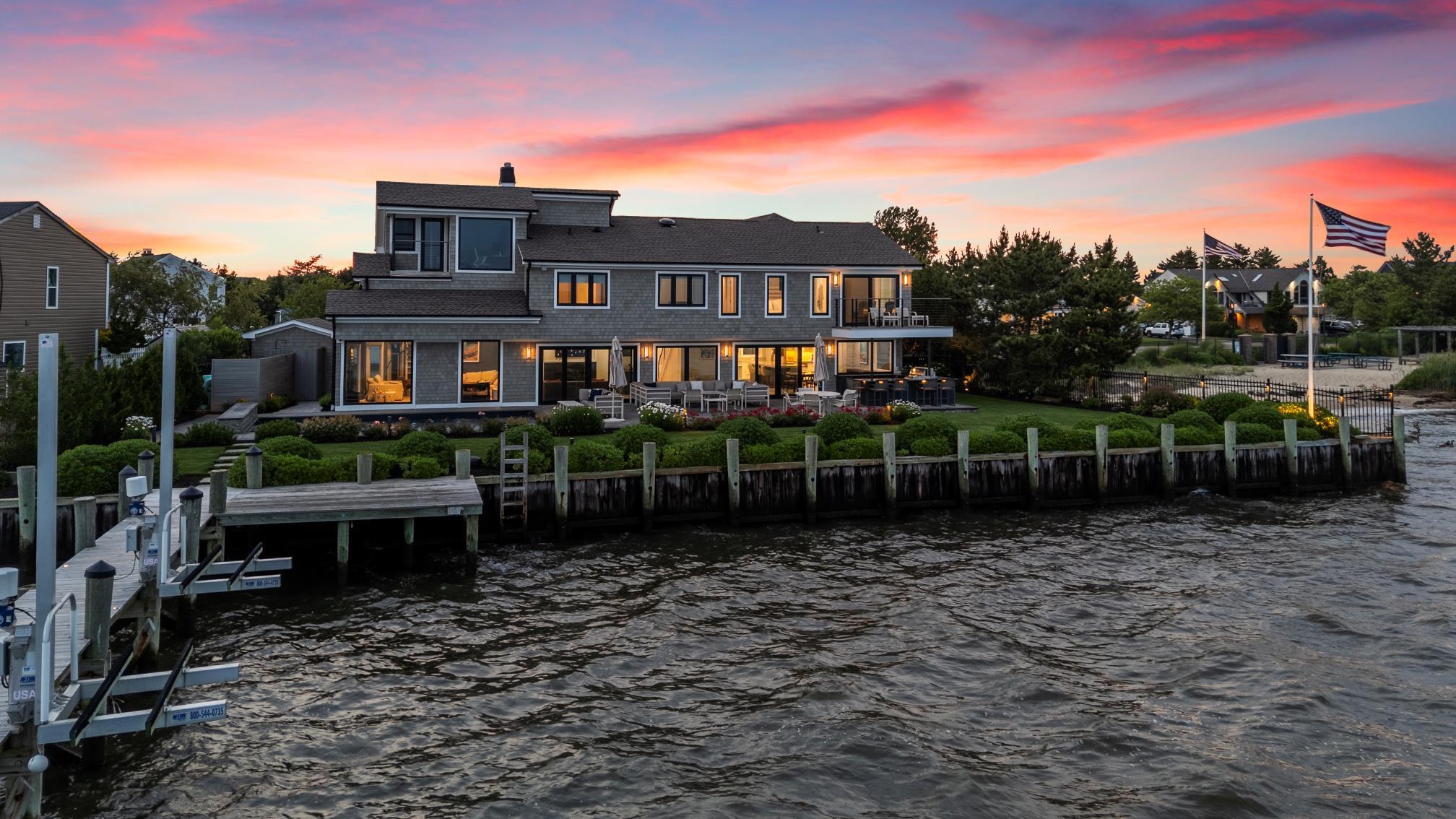 Single Family Shore  Suffolk County, NY 11726, MLS-878227-49
