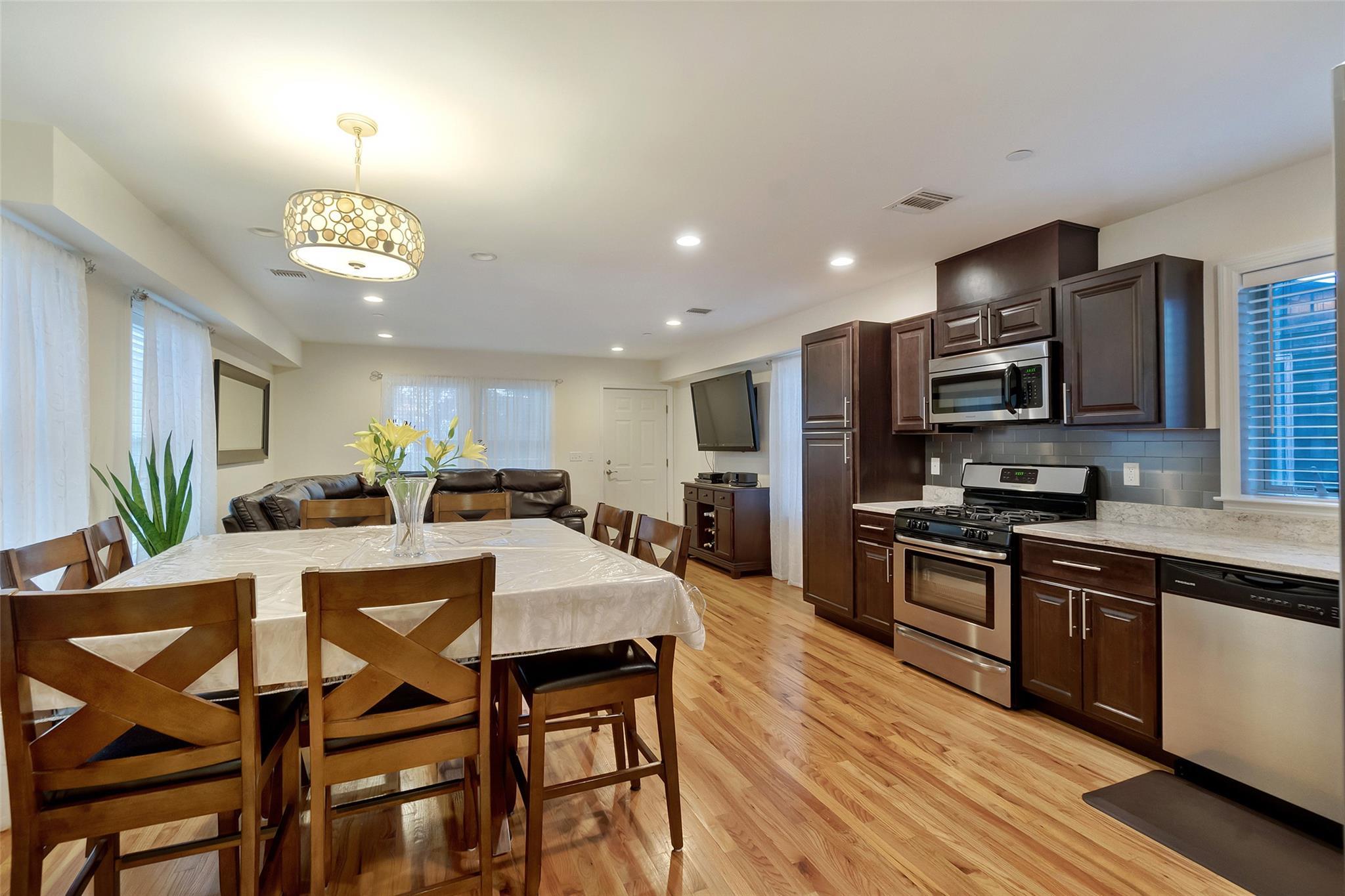Single Family Janet  Queens, NY 11697, MLS-878244-5