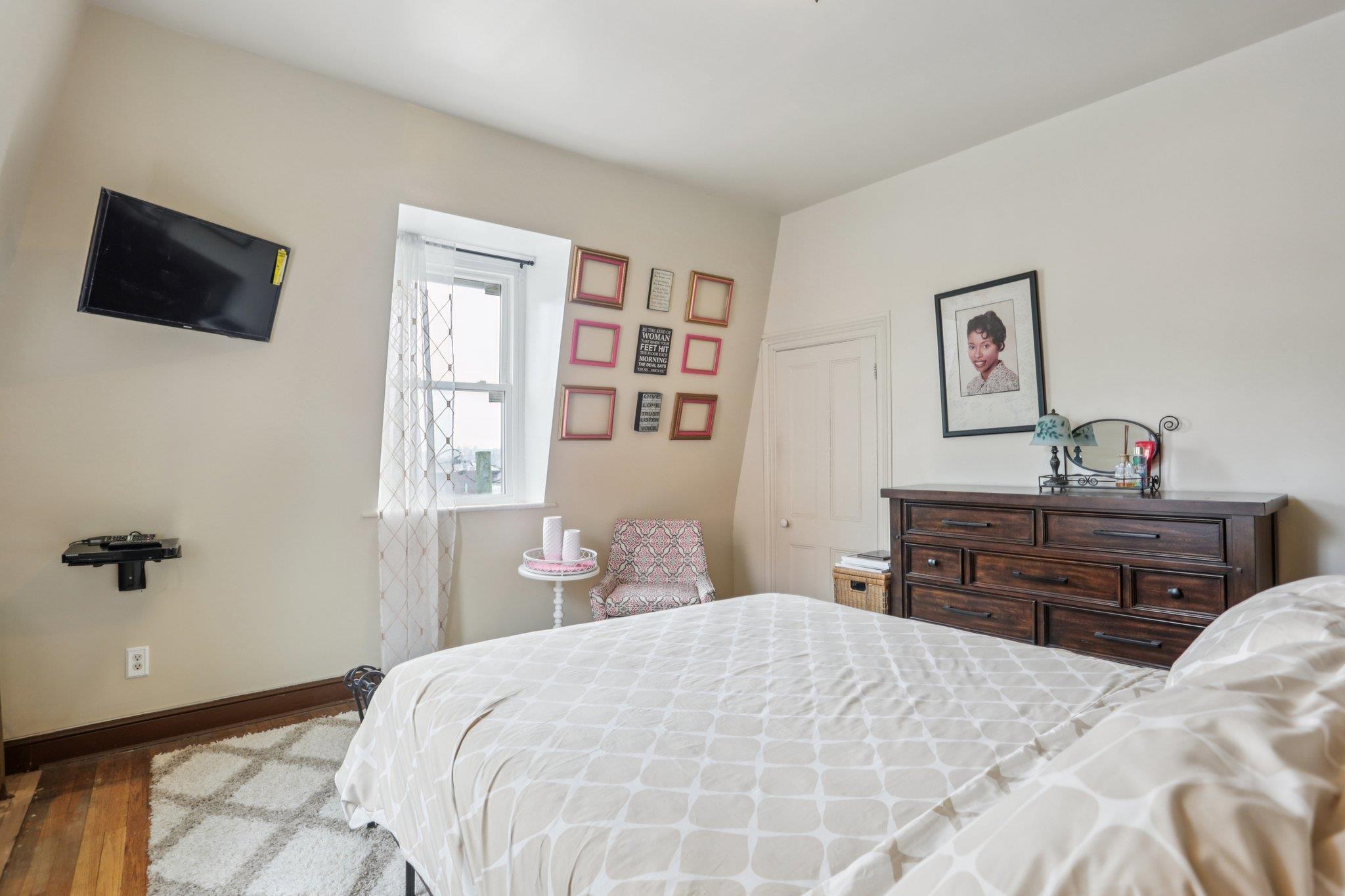 Single Family Warburton  Westchester County, NY 10701, MLS-878266-16