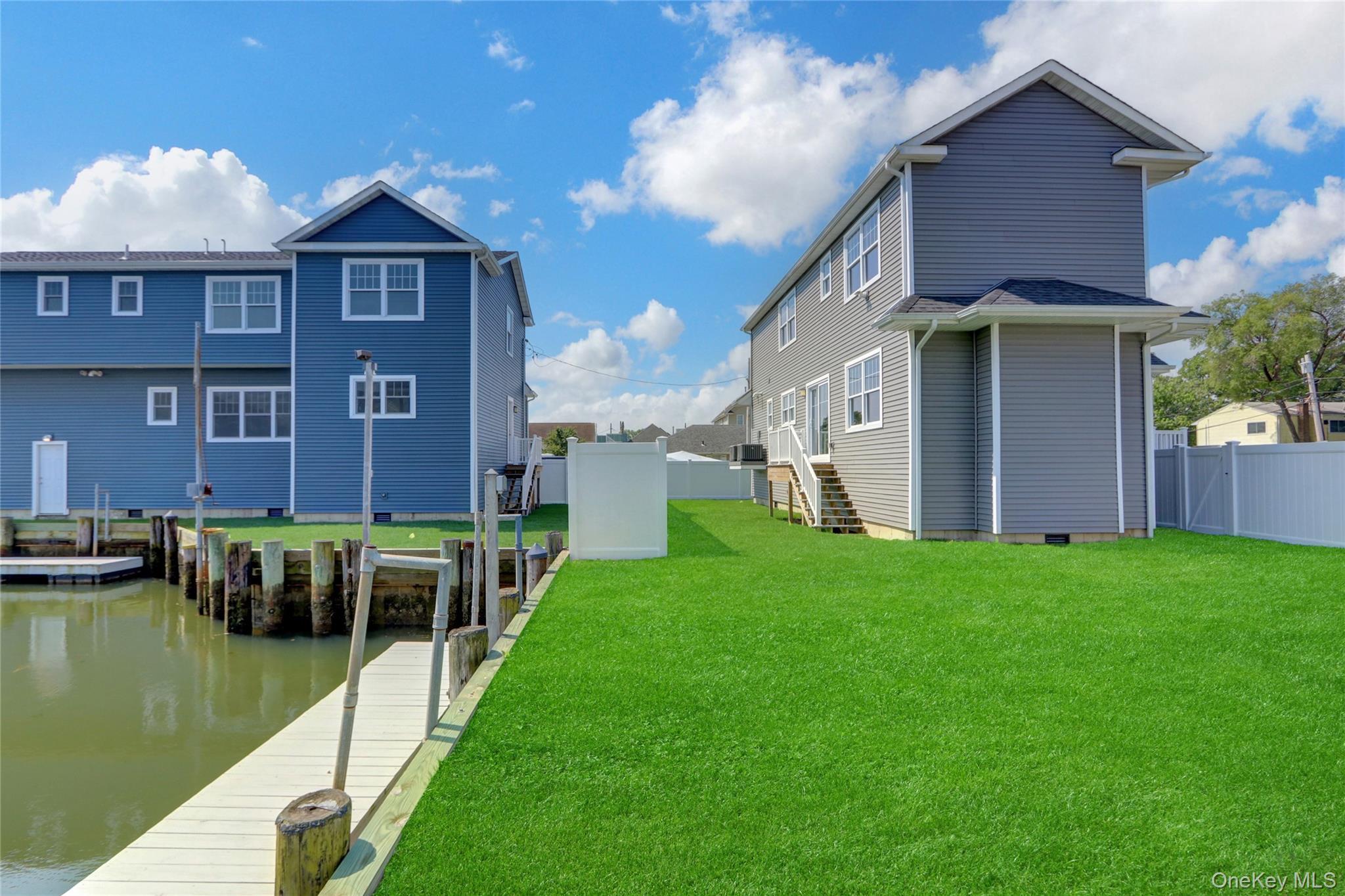 Single Family Moreland  Nassau County, NY 11572, MLS-878268-6