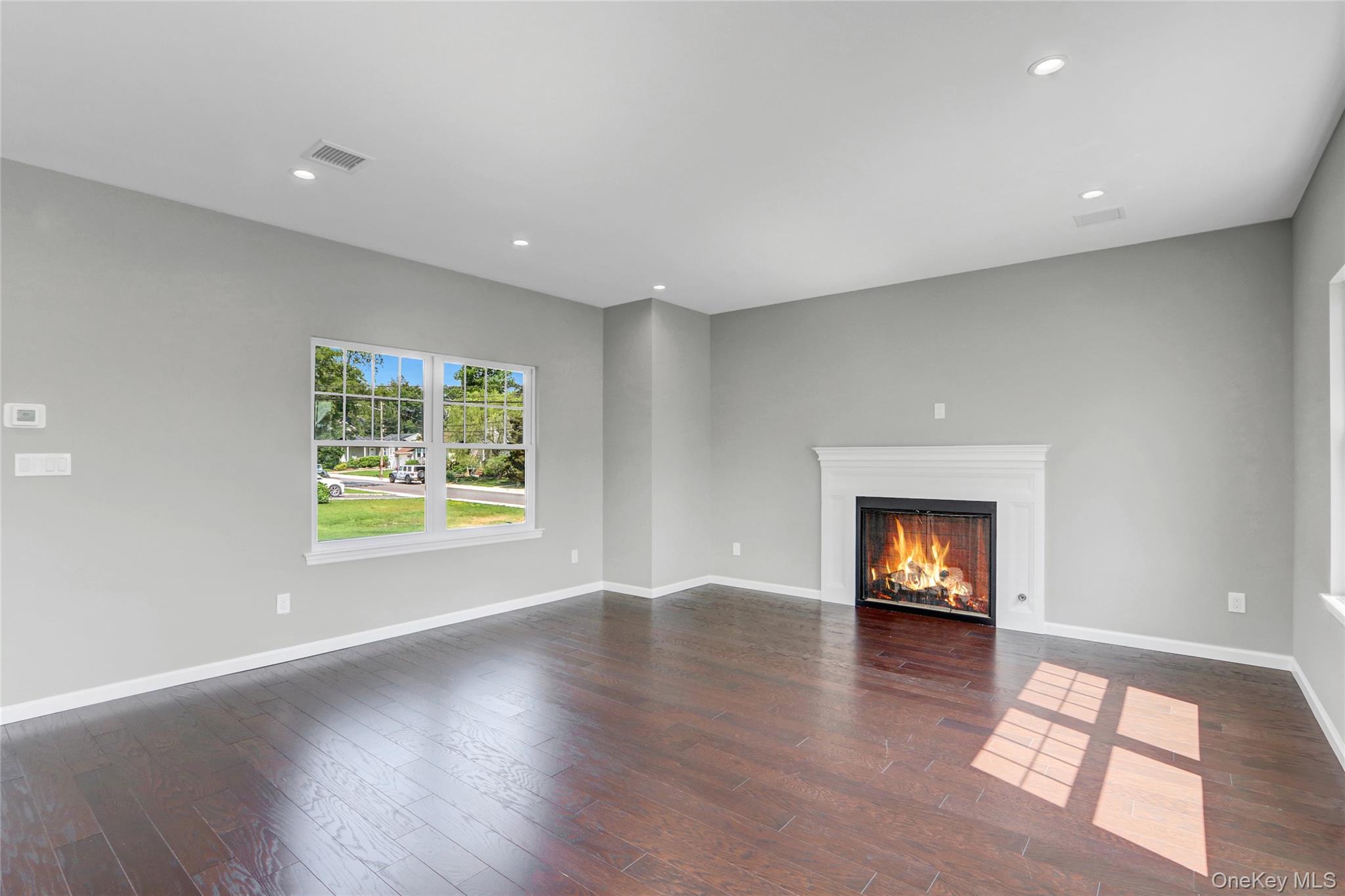 Single Family Moreland  Nassau County, NY 11572, MLS-878268-9