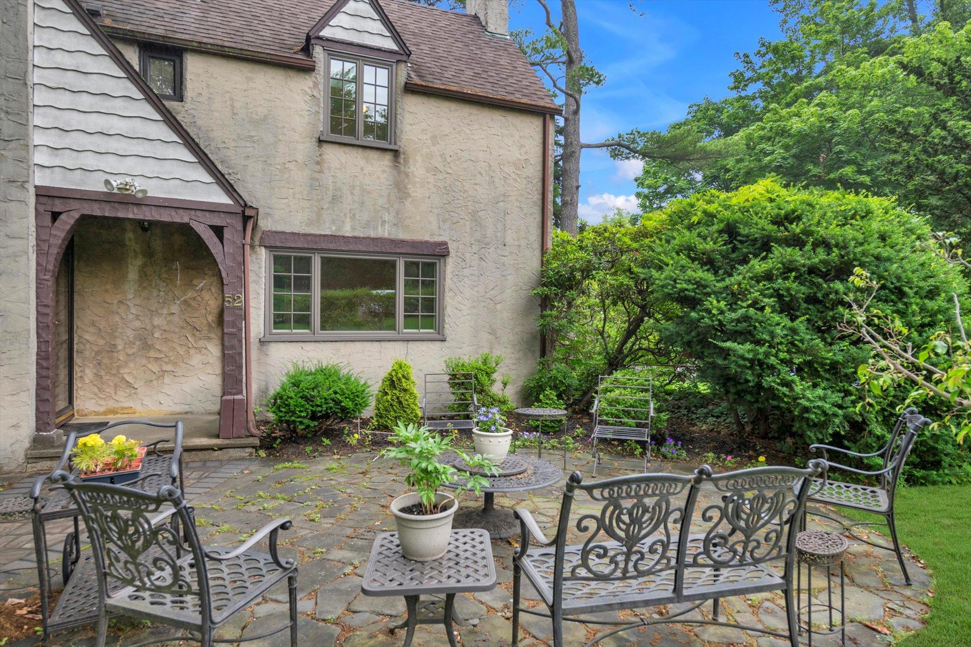 Single Family Summit  Nassau County, NY 11050, MLS-878270-16
