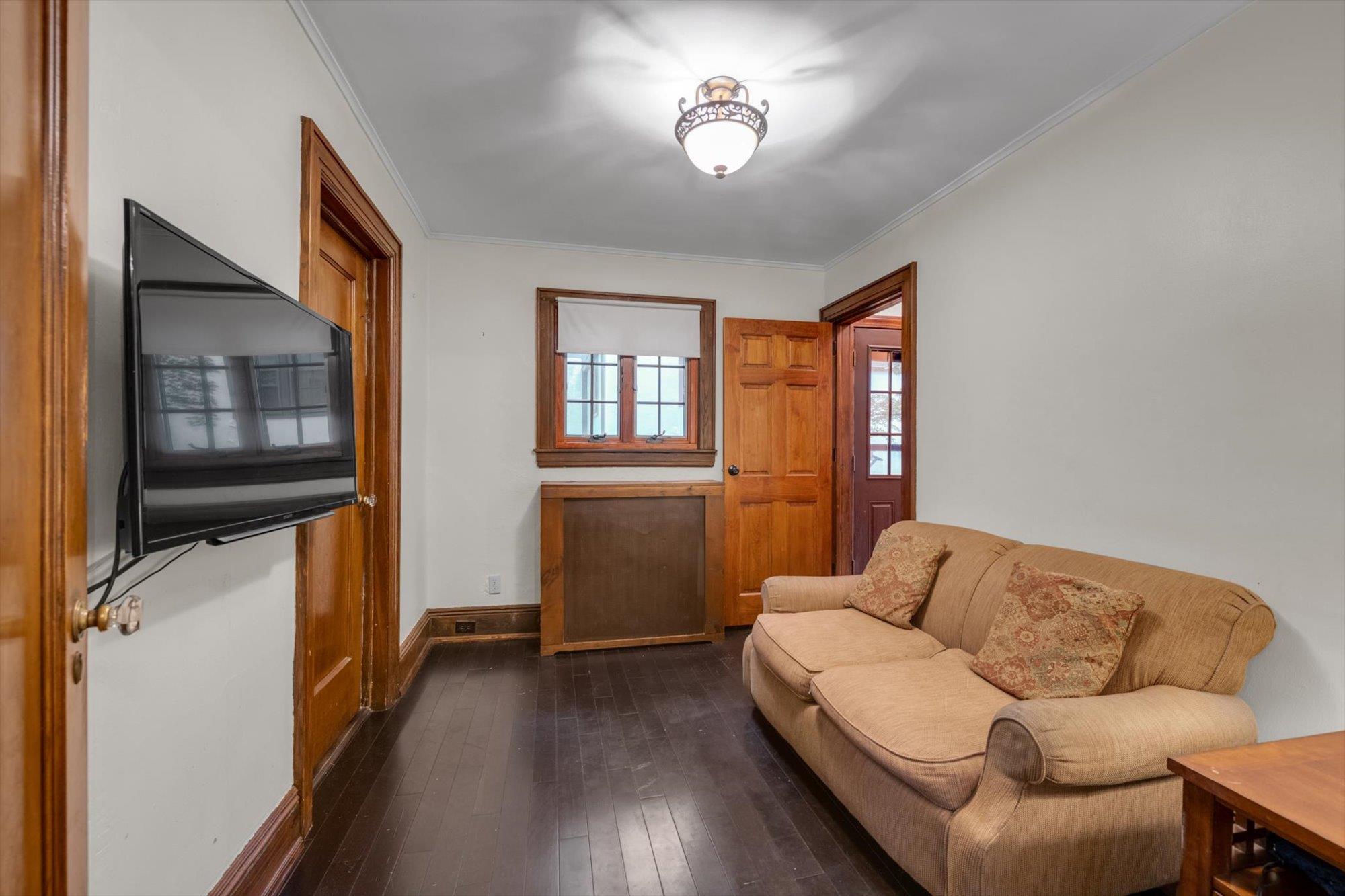 Single Family Summit  Nassau County, NY 11050, MLS-878270-8