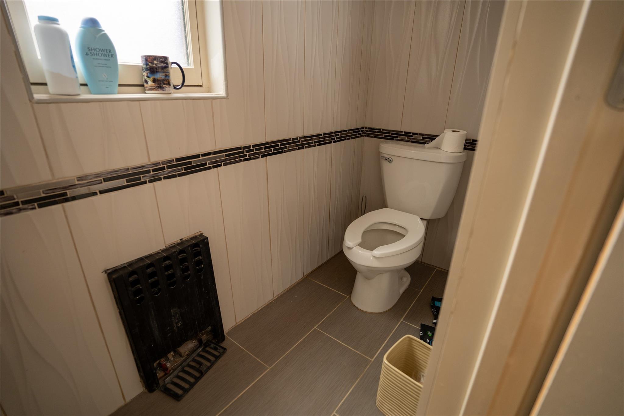 Single Family Giles  Bronx, NY 10463, MLS-878278-10
