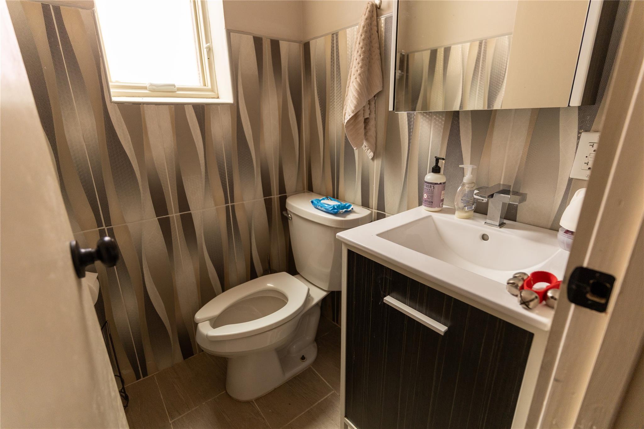 Single Family Giles  Bronx, NY 10463, MLS-878278-14
