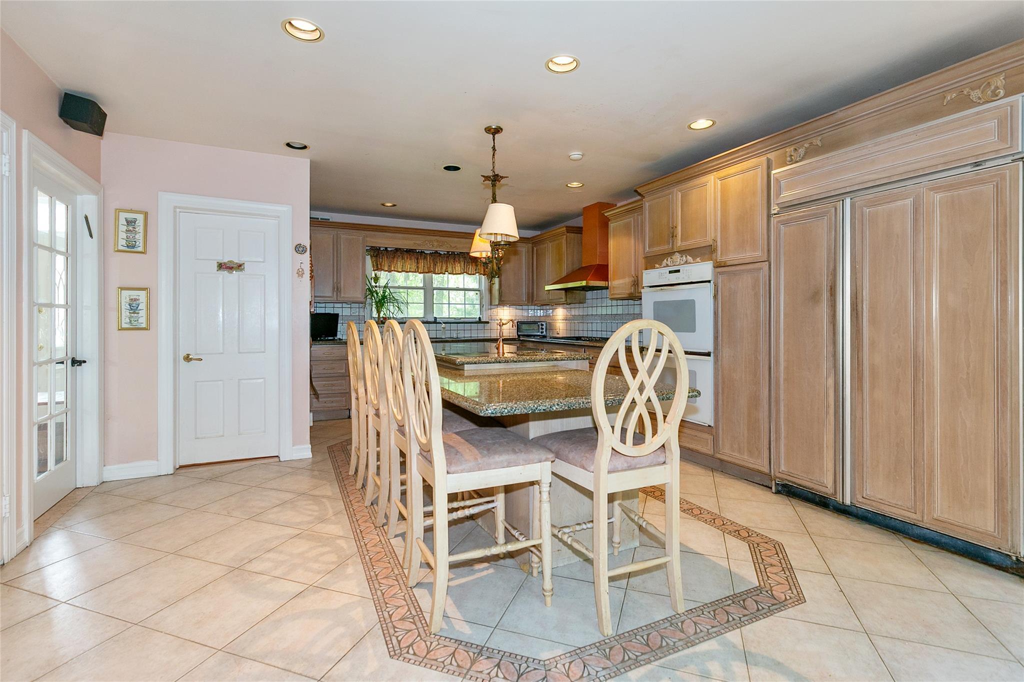 Single Family Ravine  Nassau County, NY 11023, MLS-878299-15