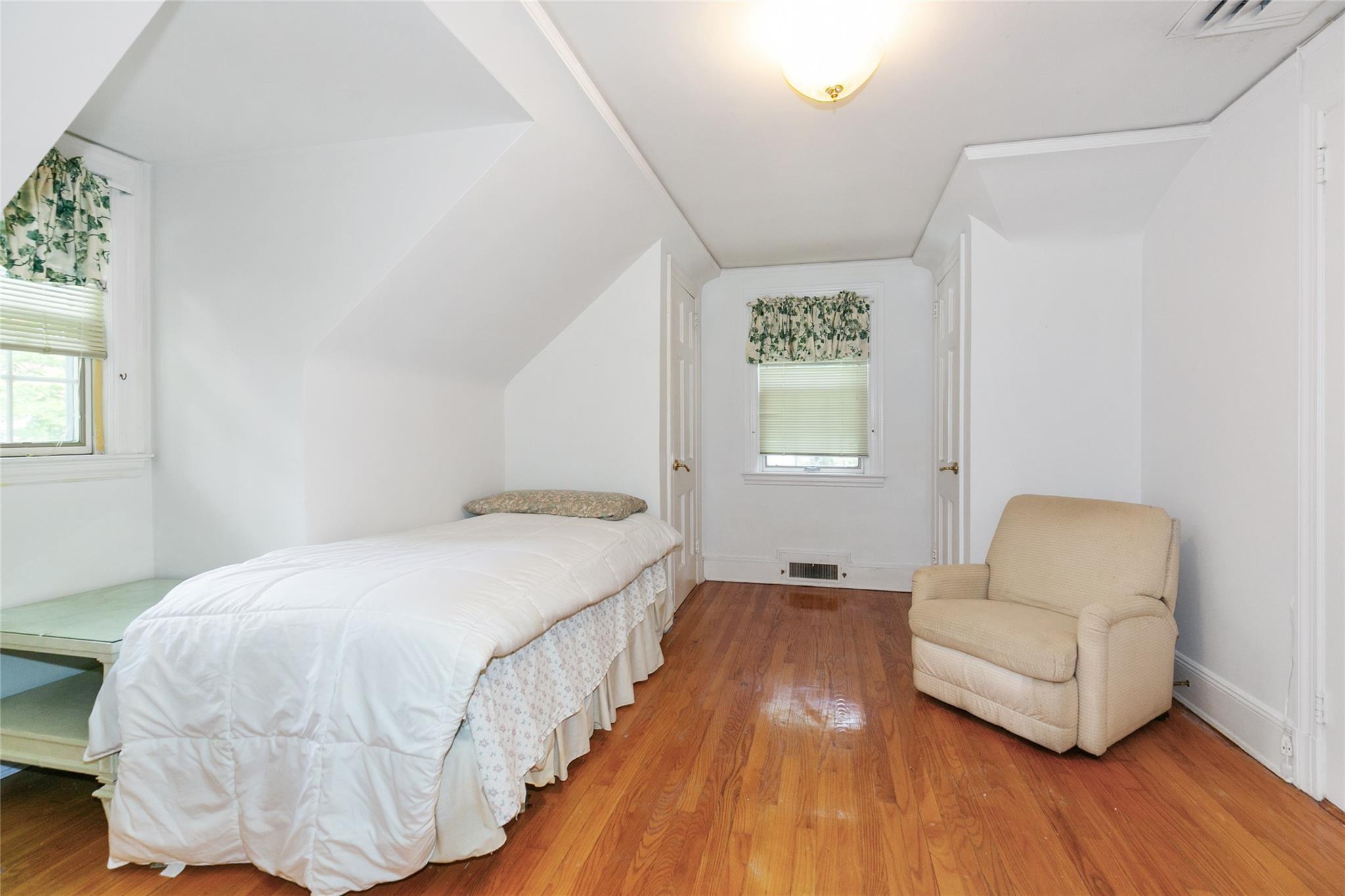 Single Family Ravine  Nassau County, NY 11023, MLS-878299-27