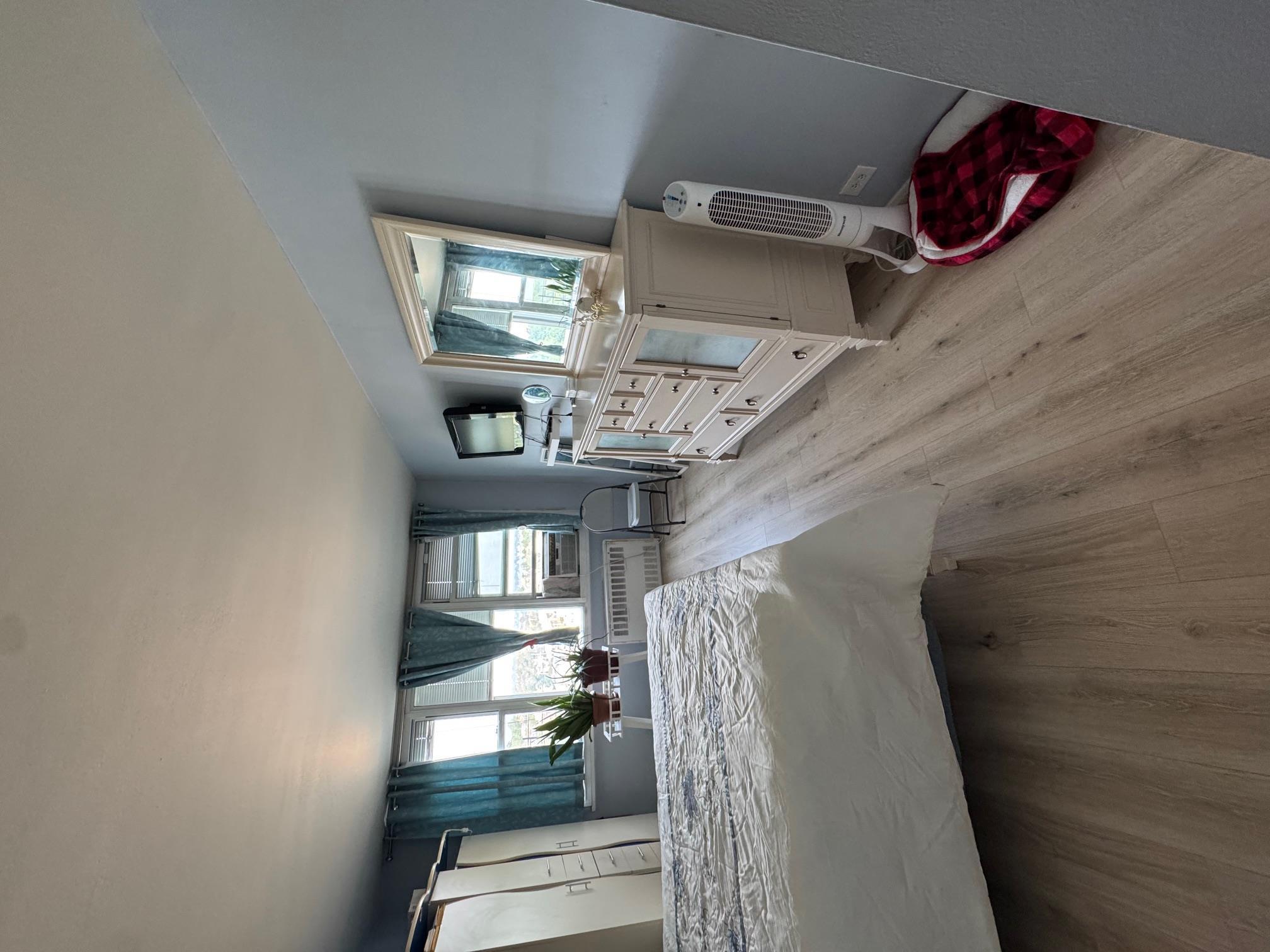 Coop Middletown  Bronx, NY 10461, MLS-878302-6