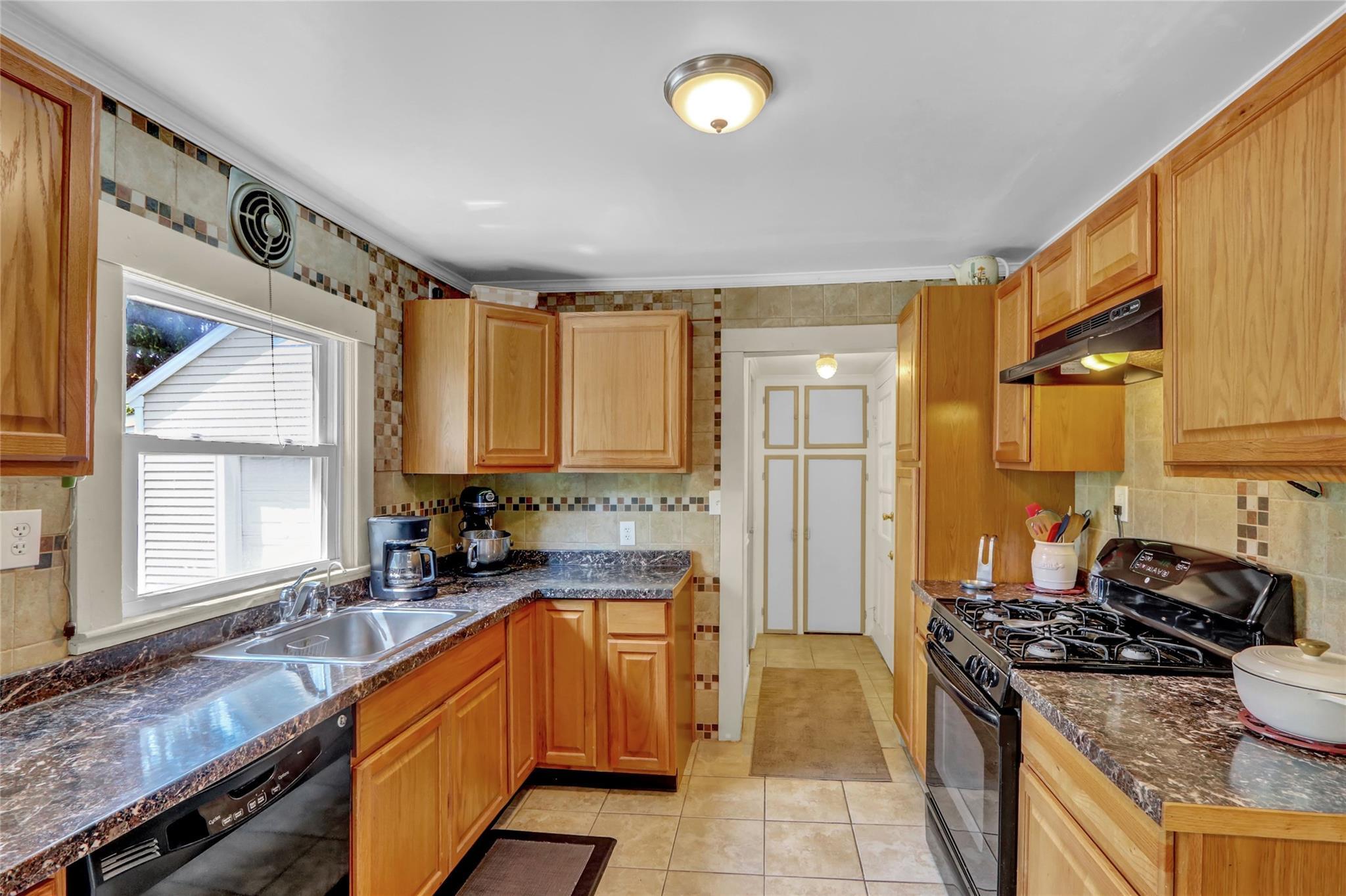 Single Family Magnolia  Suffolk County, NY 11951, MLS-878383-13