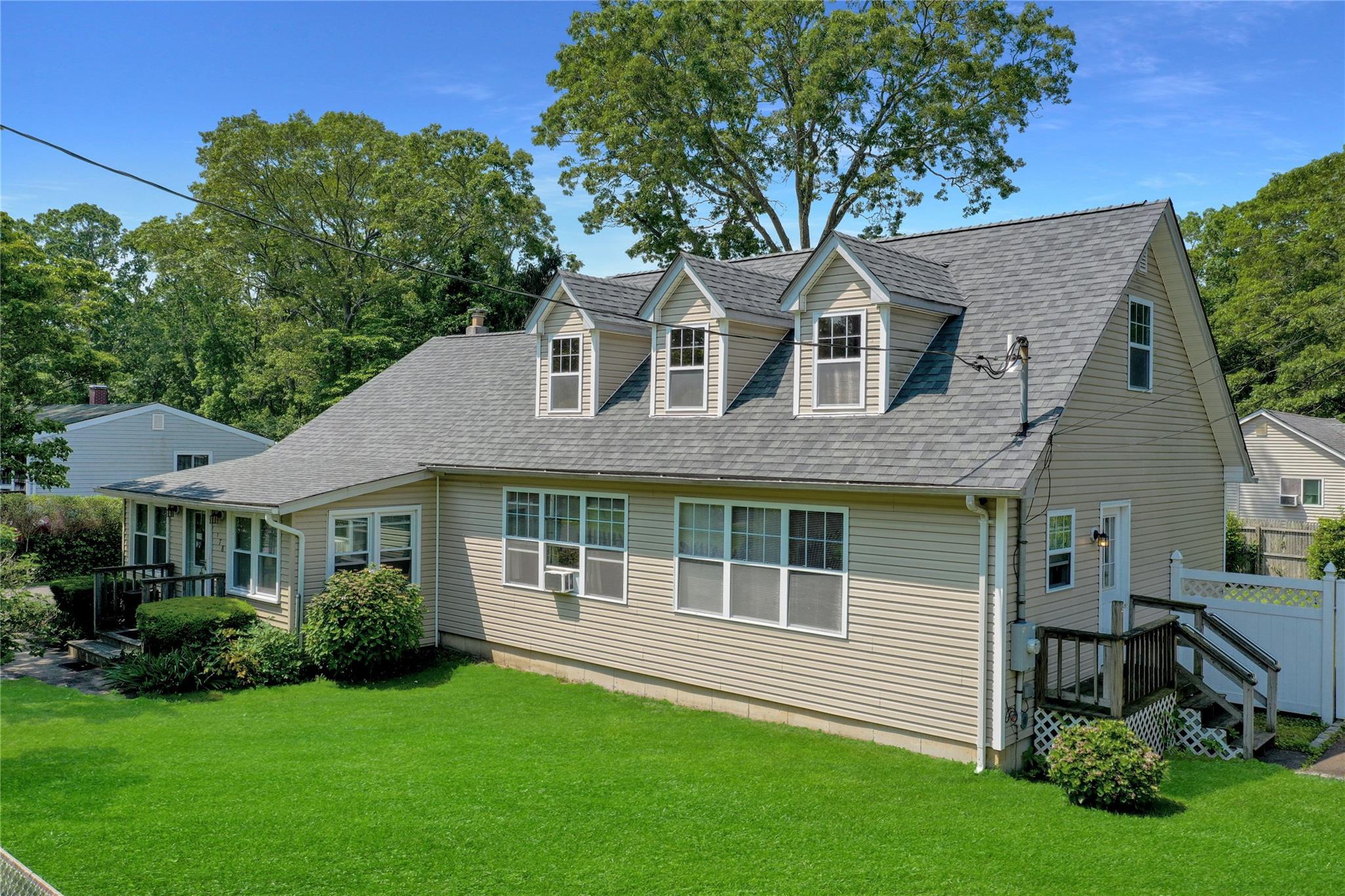 Single Family Magnolia  Suffolk County, NY 11951, MLS-878383-3