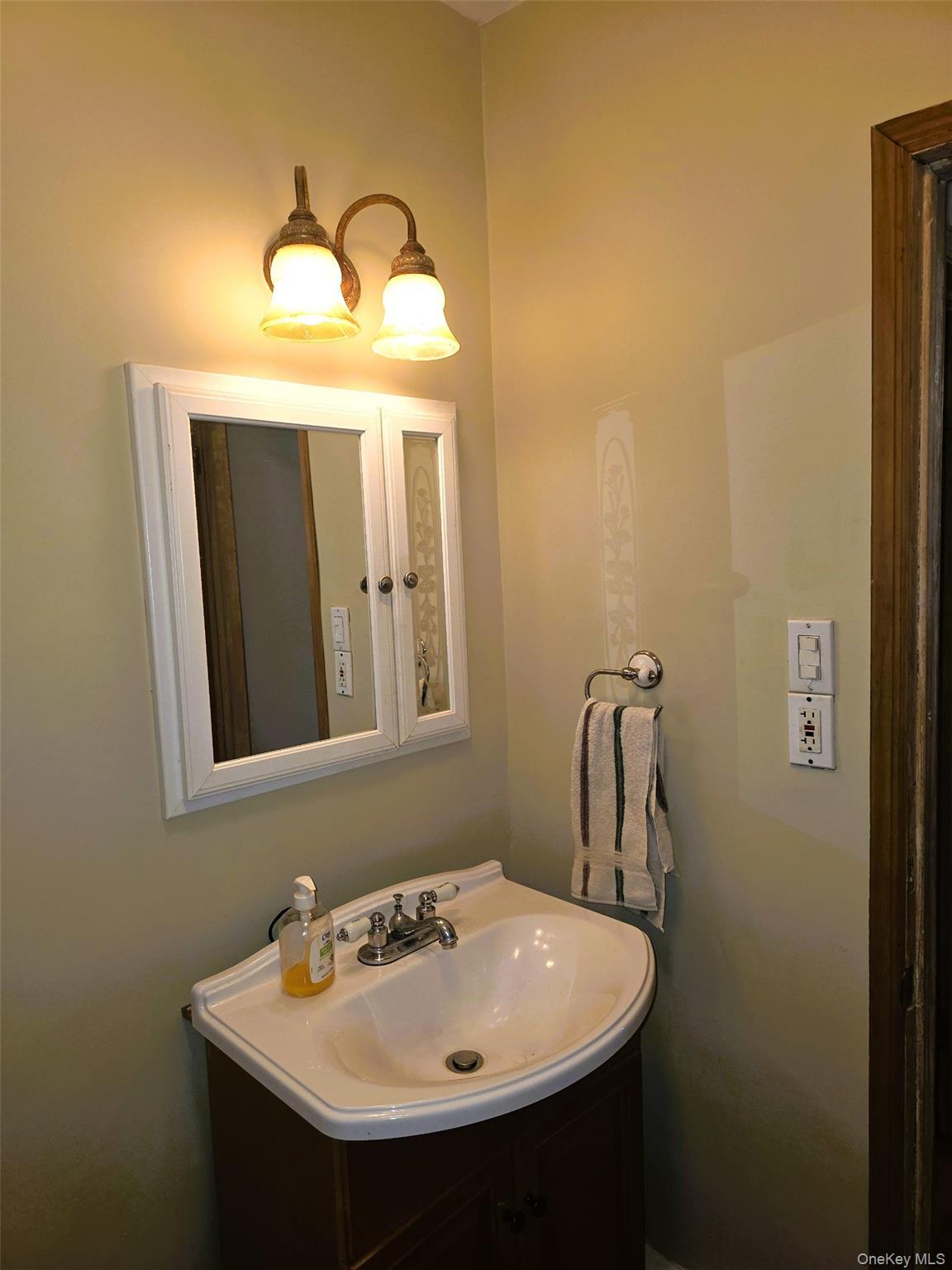 Single Family June Nassau County, NY 11709, MLS-878440-21