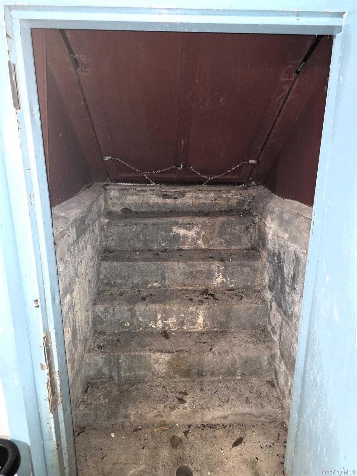 Single Family June Nassau County, NY 11709, MLS-878440-47