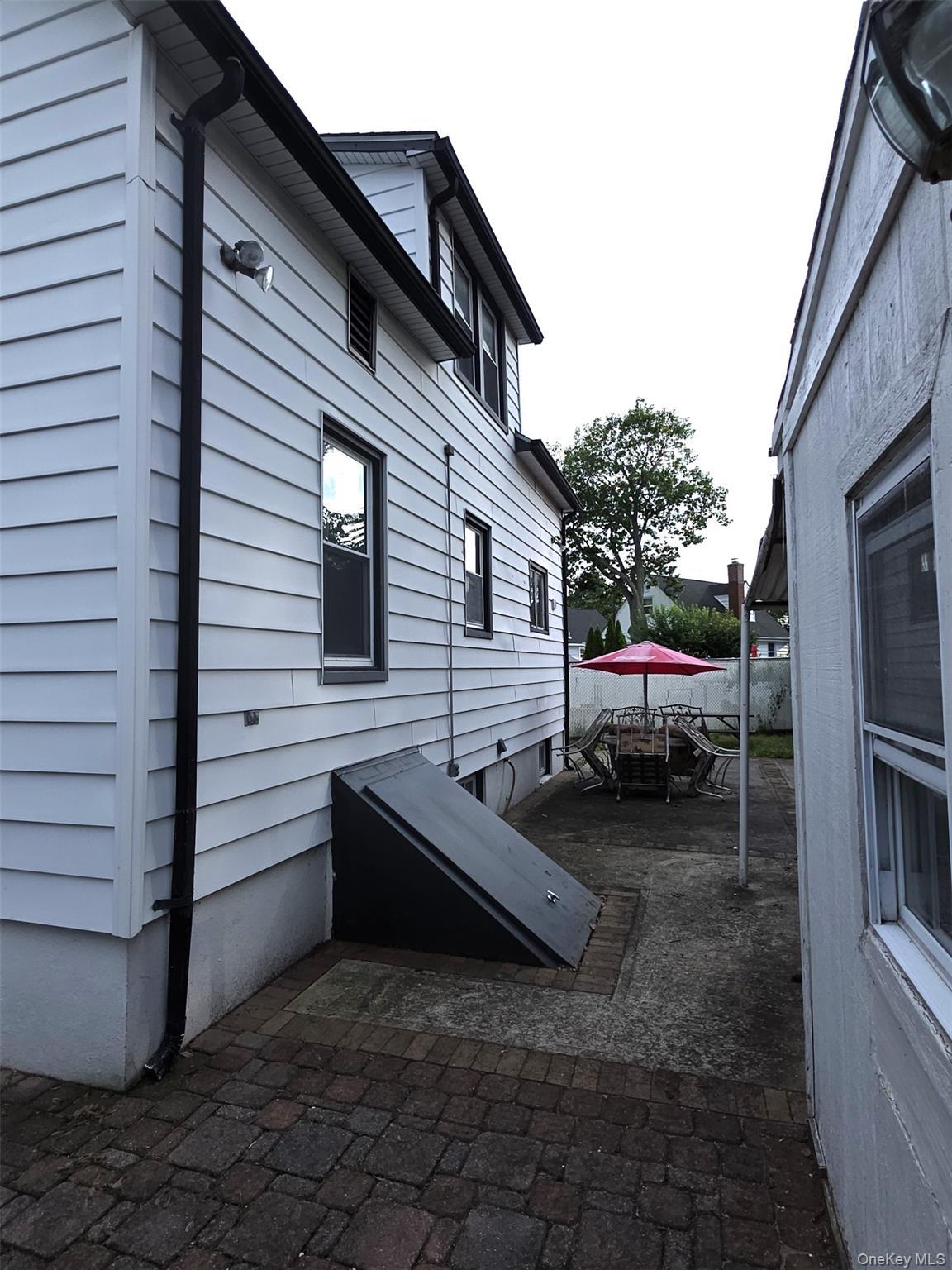 Single Family June Nassau County, NY 11709, MLS-878440-5