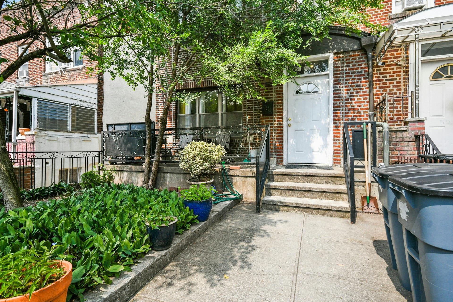 Single Family 42nd  Queens, NY 11104, MLS-878445-2