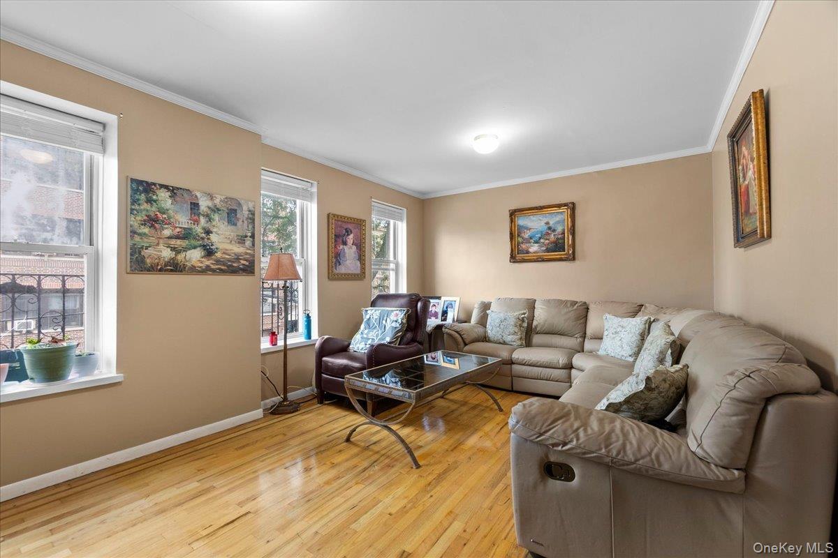 Commercial Sale E 189th Street  Bronx, NY 10458, MLS-878460-8