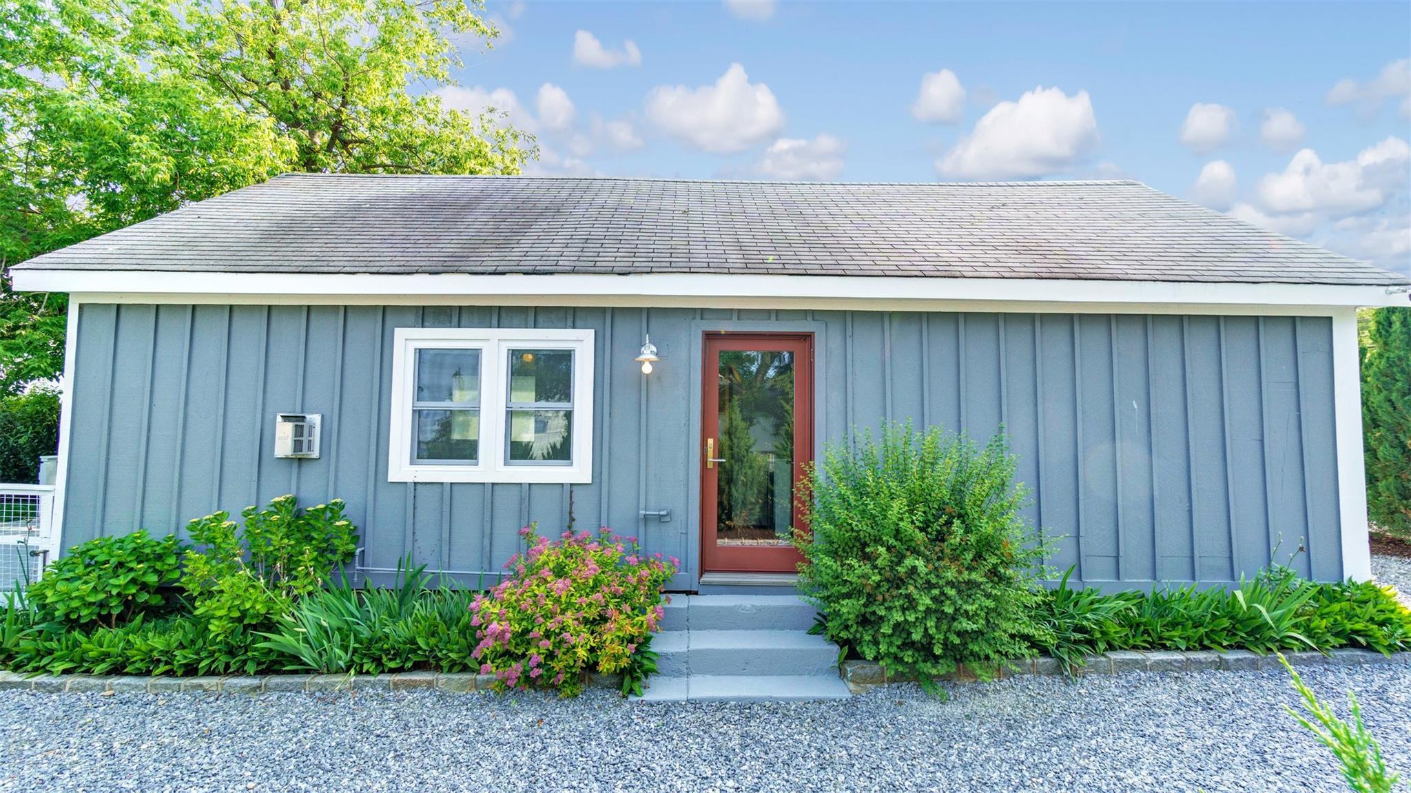 Single Family Main  Suffolk County, NY 11939, MLS-878494-26