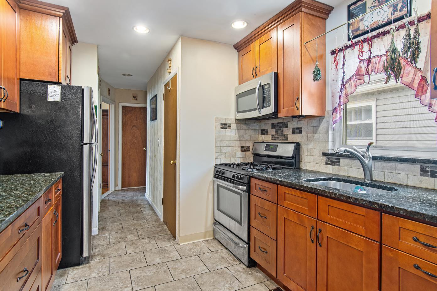 Single Family Virgil  Bronx, NY 10473, MLS-878499-7