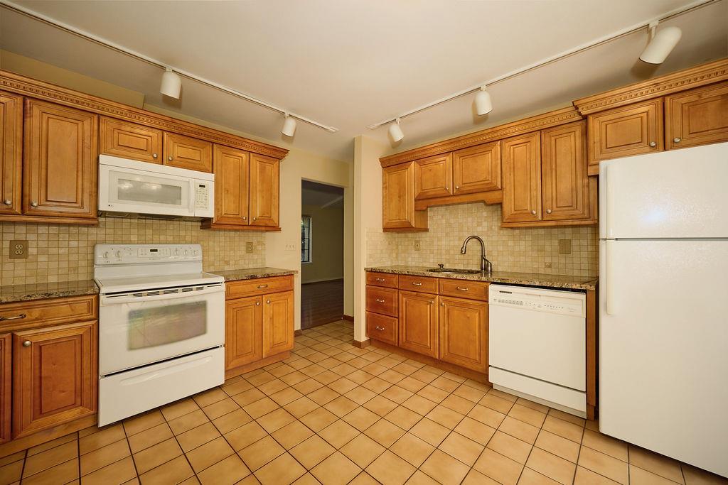Single Family Stringham  Dutchess County, NY 12540, MLS-878508-7
