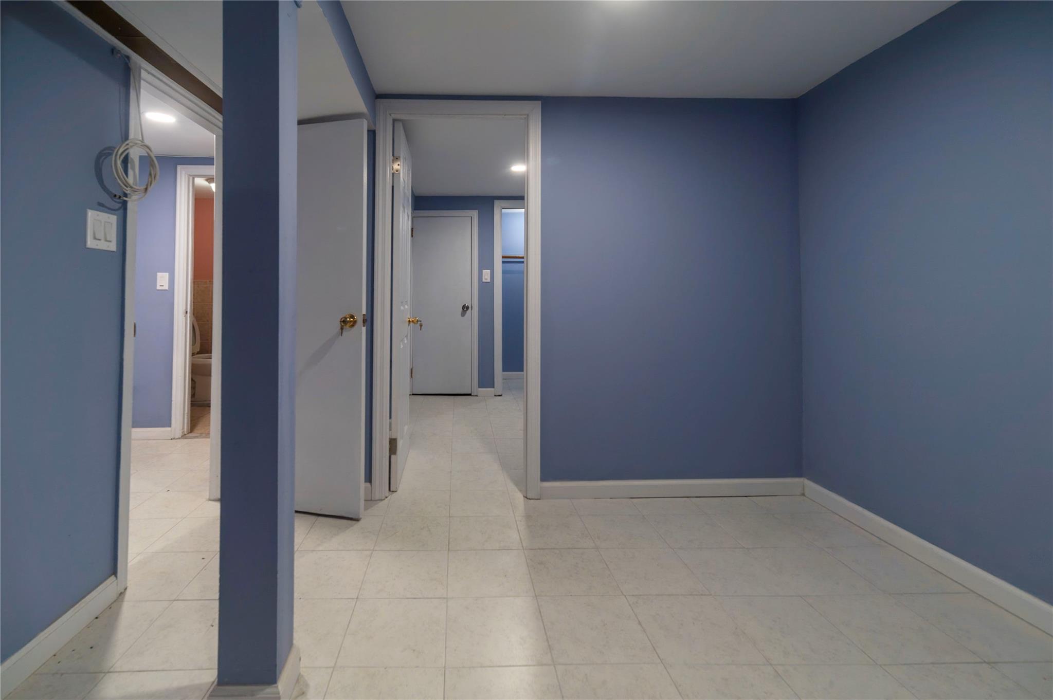 Single Family Mangin  Queens, NY 11412, MLS-878529-21