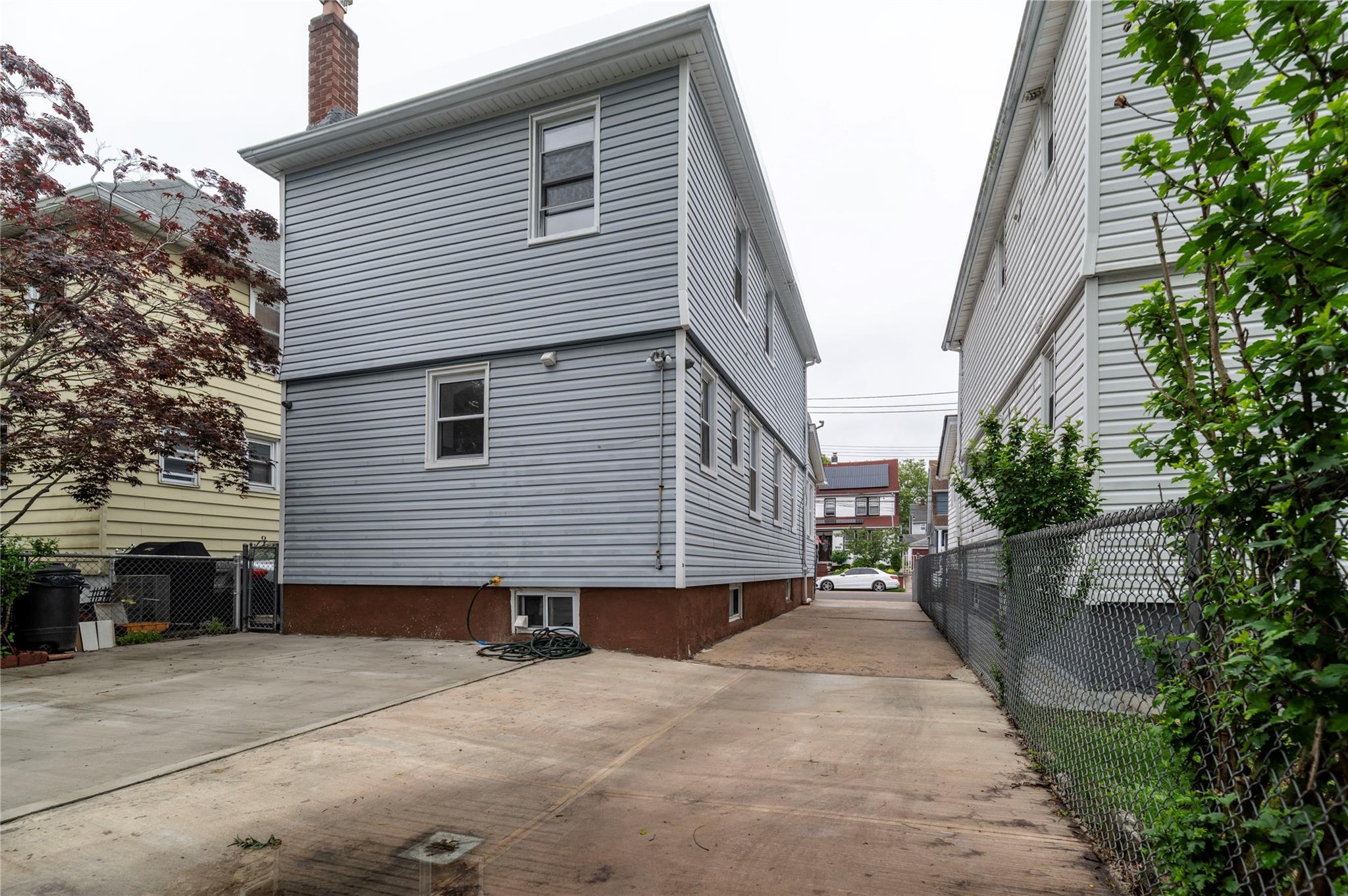 Single Family Mangin  Queens, NY 11412, MLS-878529-26