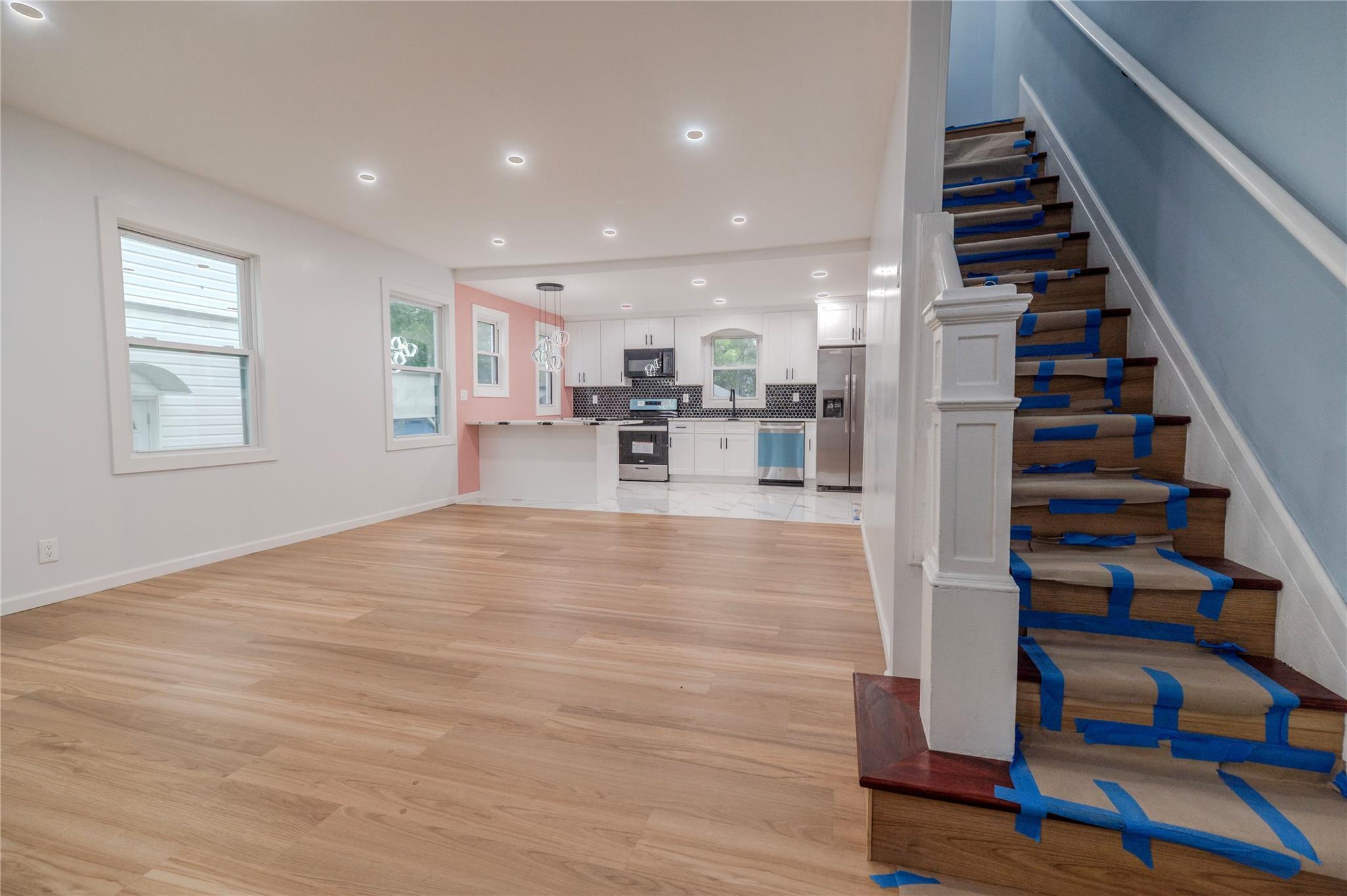 Single Family Mangin  Queens, NY 11412, MLS-878529-3