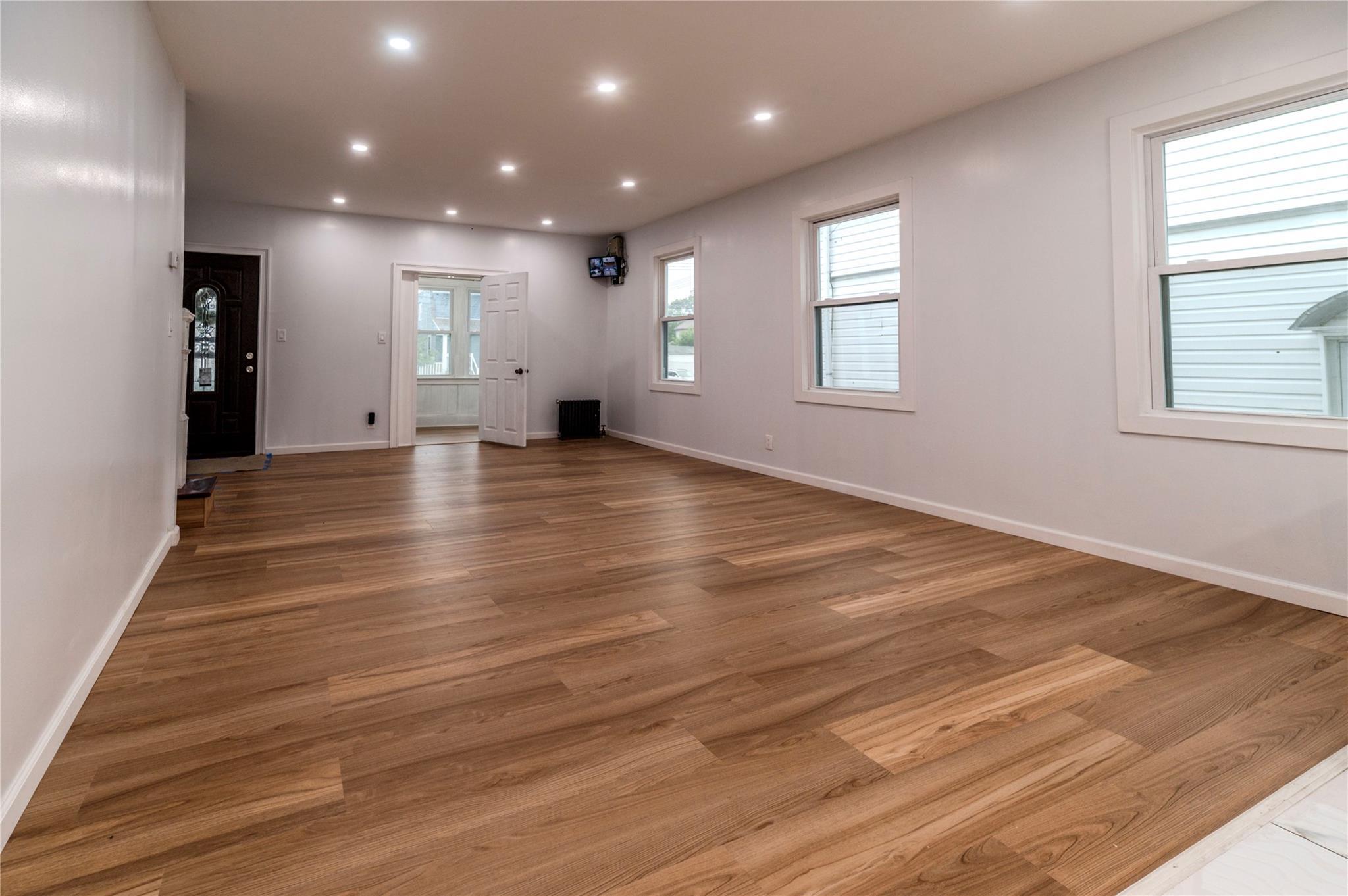 Single Family Mangin  Queens, NY 11412, MLS-878529-7
