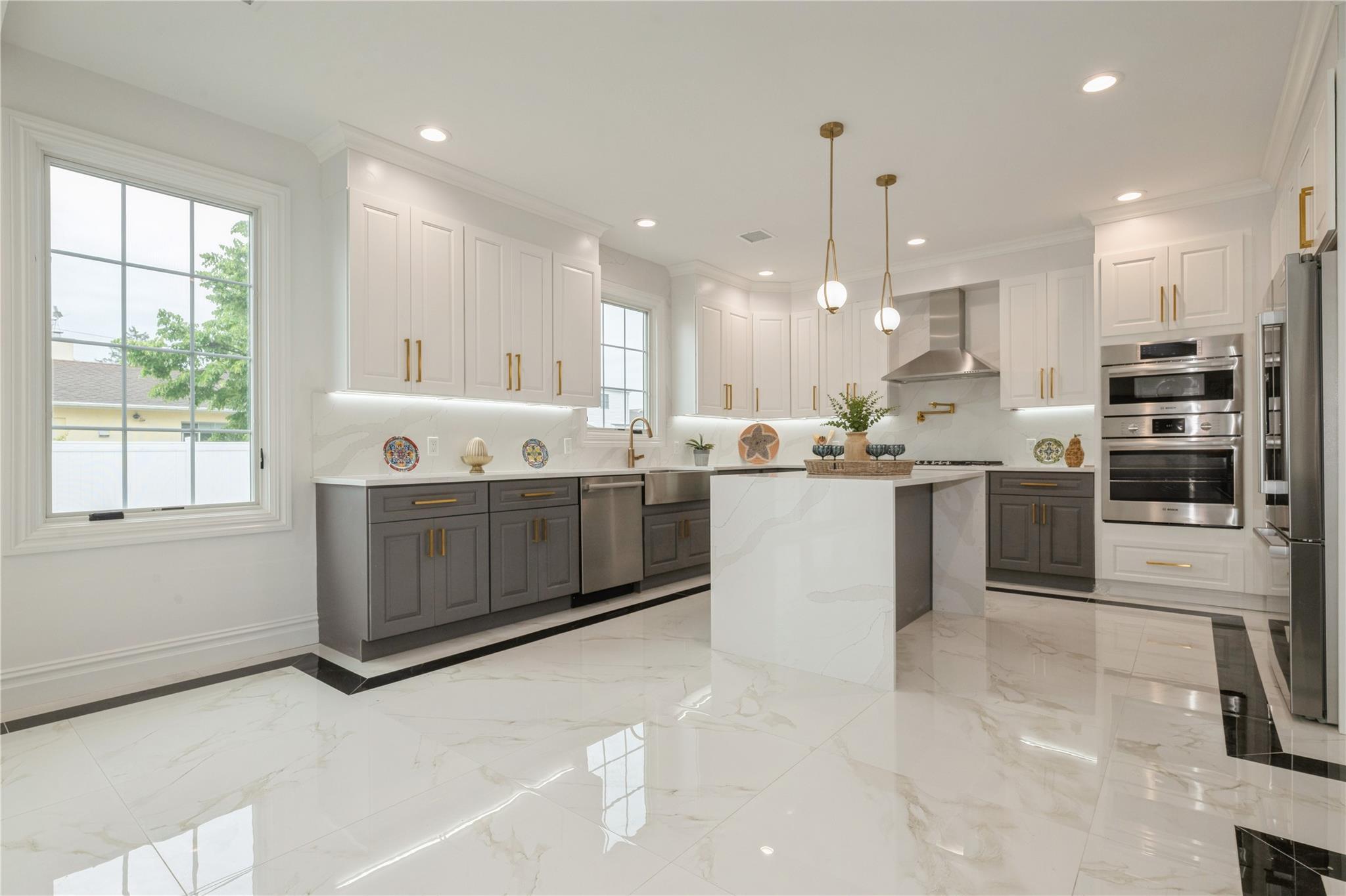 Single Family Cortland Ave Nassau County, NY 11801, MLS-878532-9