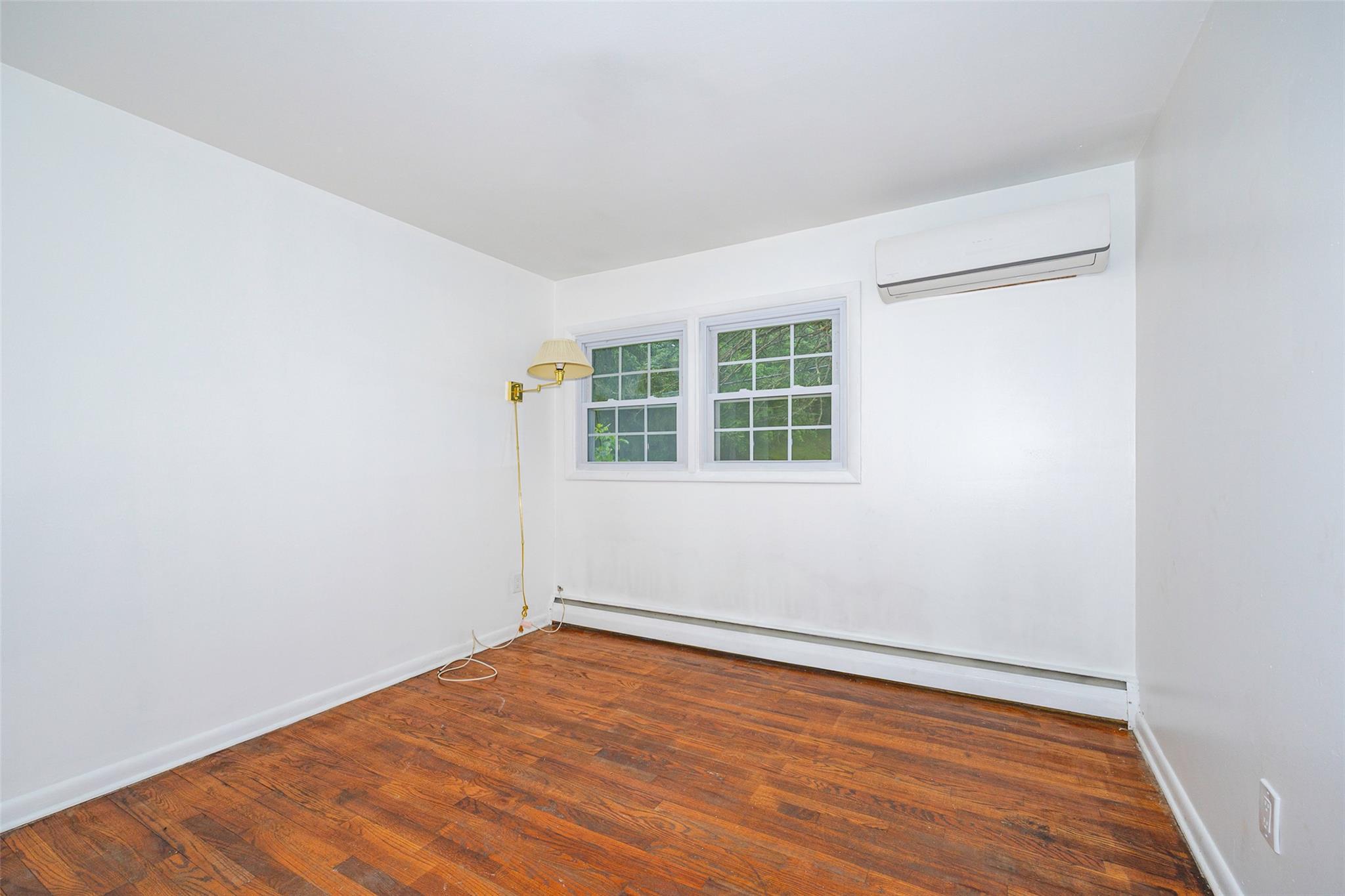 Single Family Bushwick  Dutchess County, NY 12603, MLS-878541-20